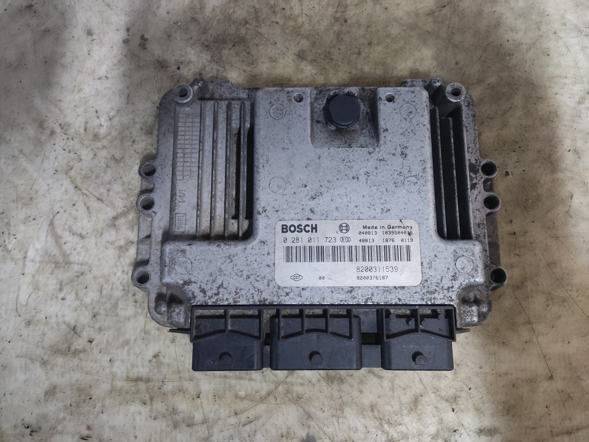 RENAULT Laguna 2 generation (2001-2007) Engine Control Unit ECU 0281011723 24896772