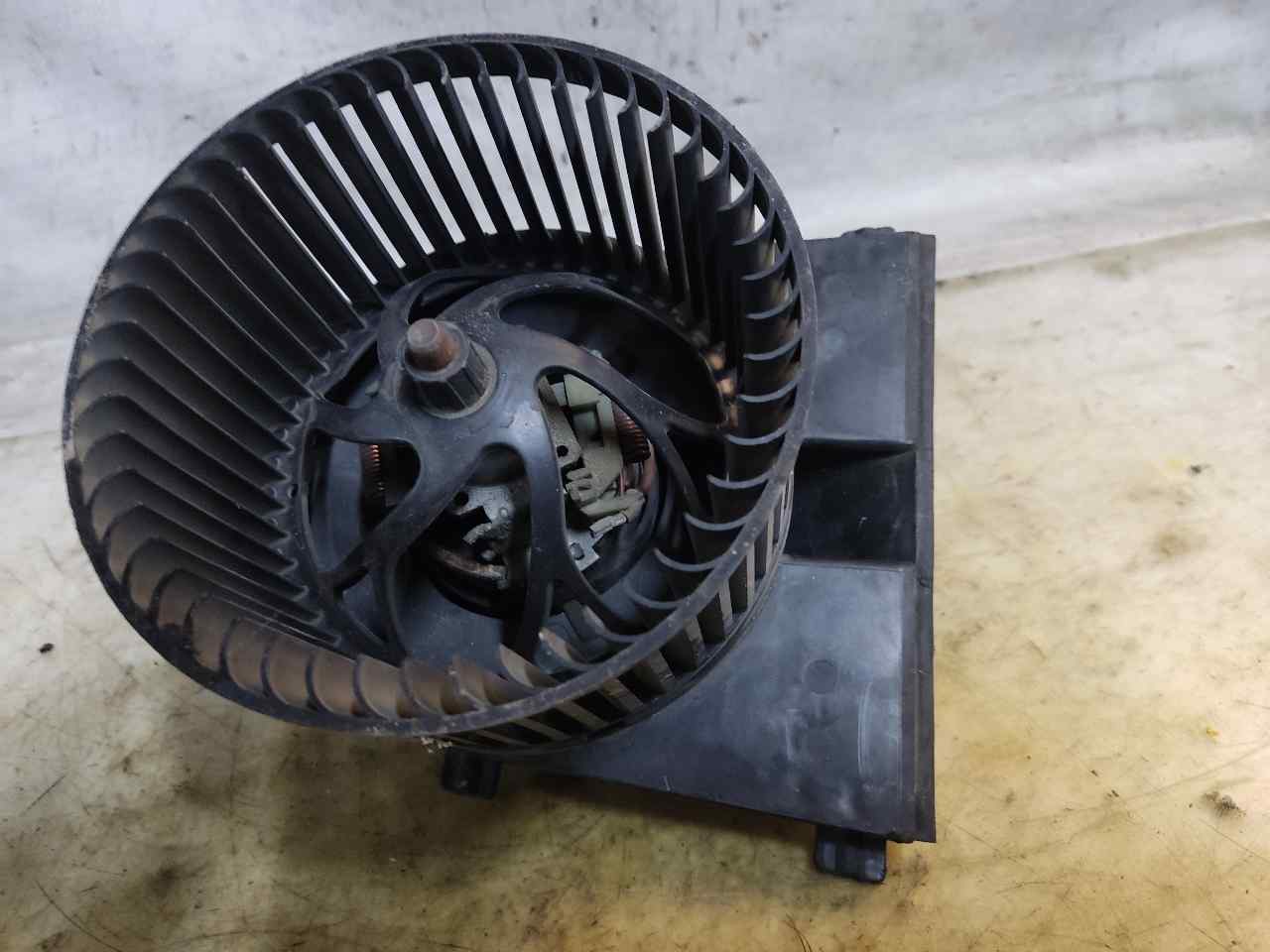 VOLKSWAGEN Golf 4 generation (1997-2006) Heater Blower Fan J1819821P 24926481