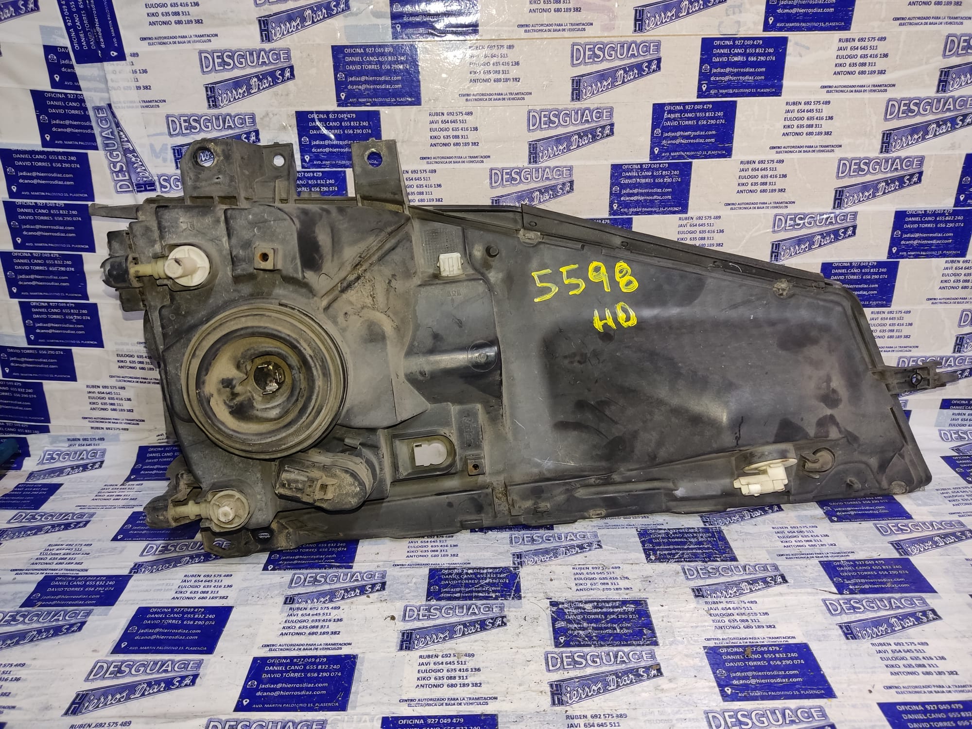 NISSAN Phare avant droit ESTANTERÍA9 24891825