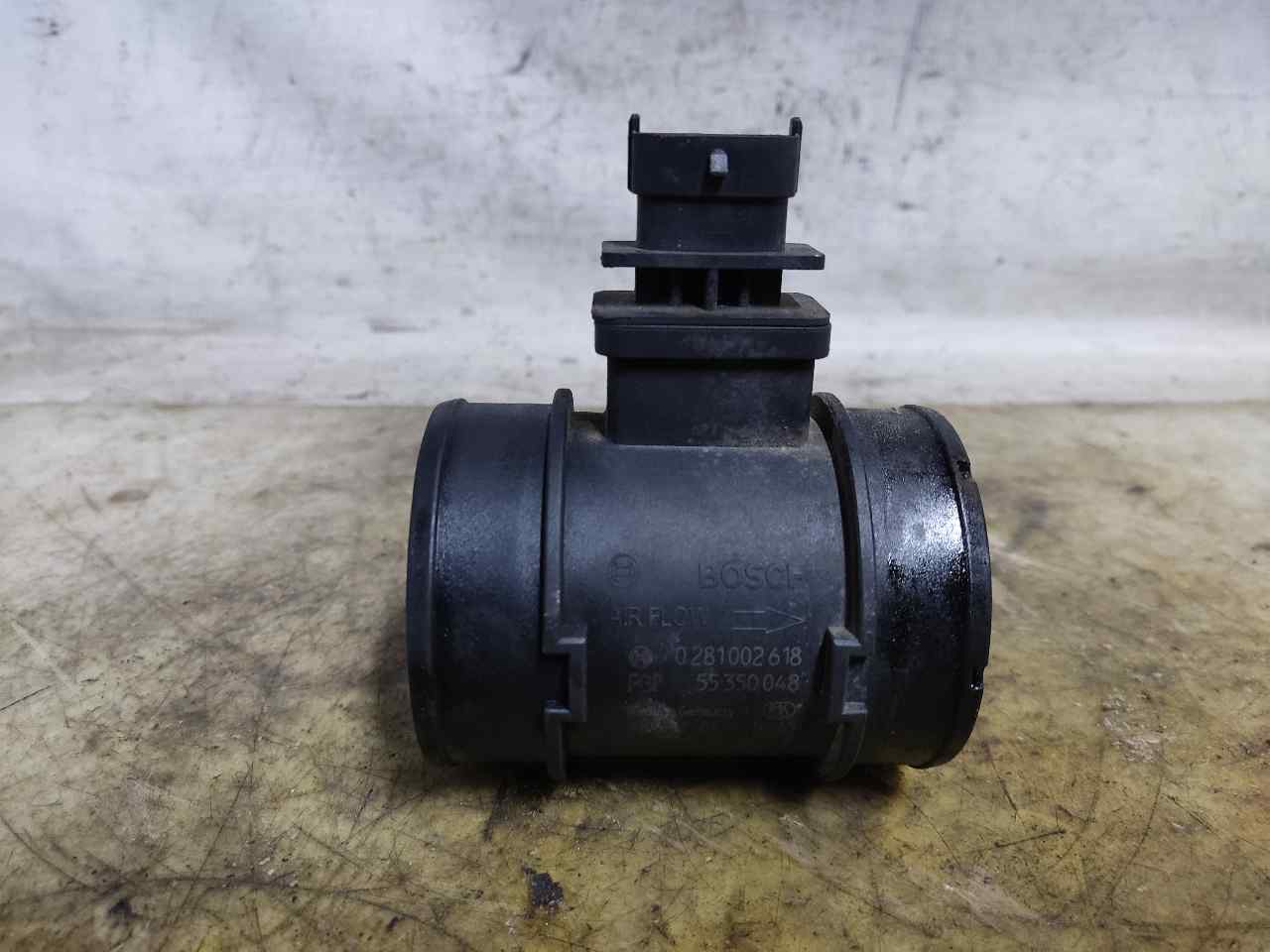 OPEL Astra J (2009-2020) Mass Air Flow Sensor MAF 0281002618 24900925