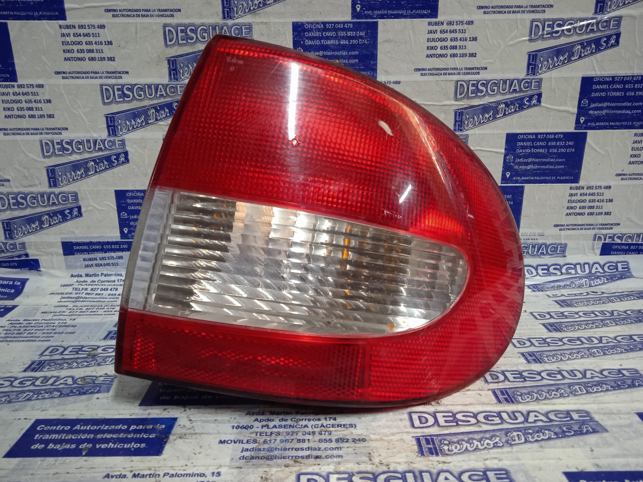 RENAULT Megane 1 generation (1995-2003) Rear Right Taillight Lamp ESTANTERÍA21 24887488