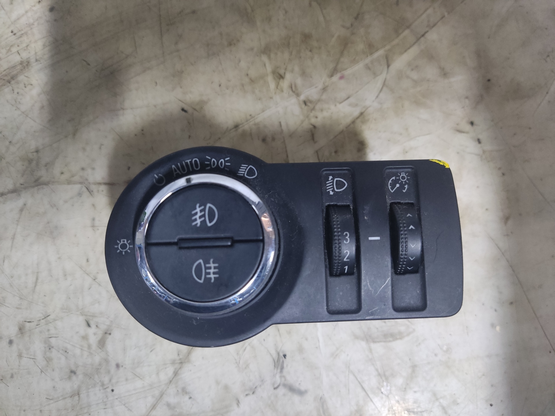 OPEL Insignia A (2008-2016) Unitate de control comutator faruri 13268702 24888689