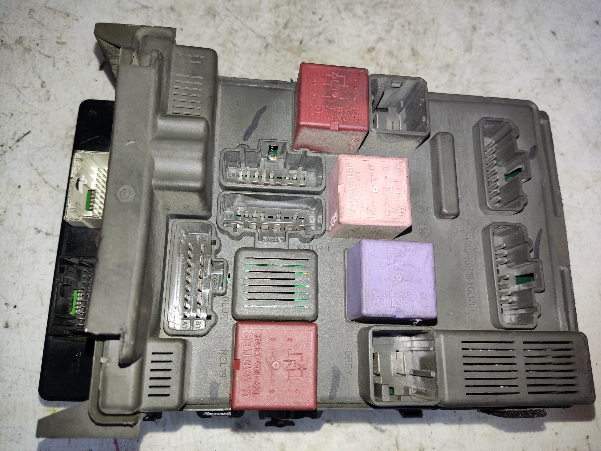 RENAULT Laguna 2 generation (2001-2007) Fuse Box ESTANTERÍA54 24894998