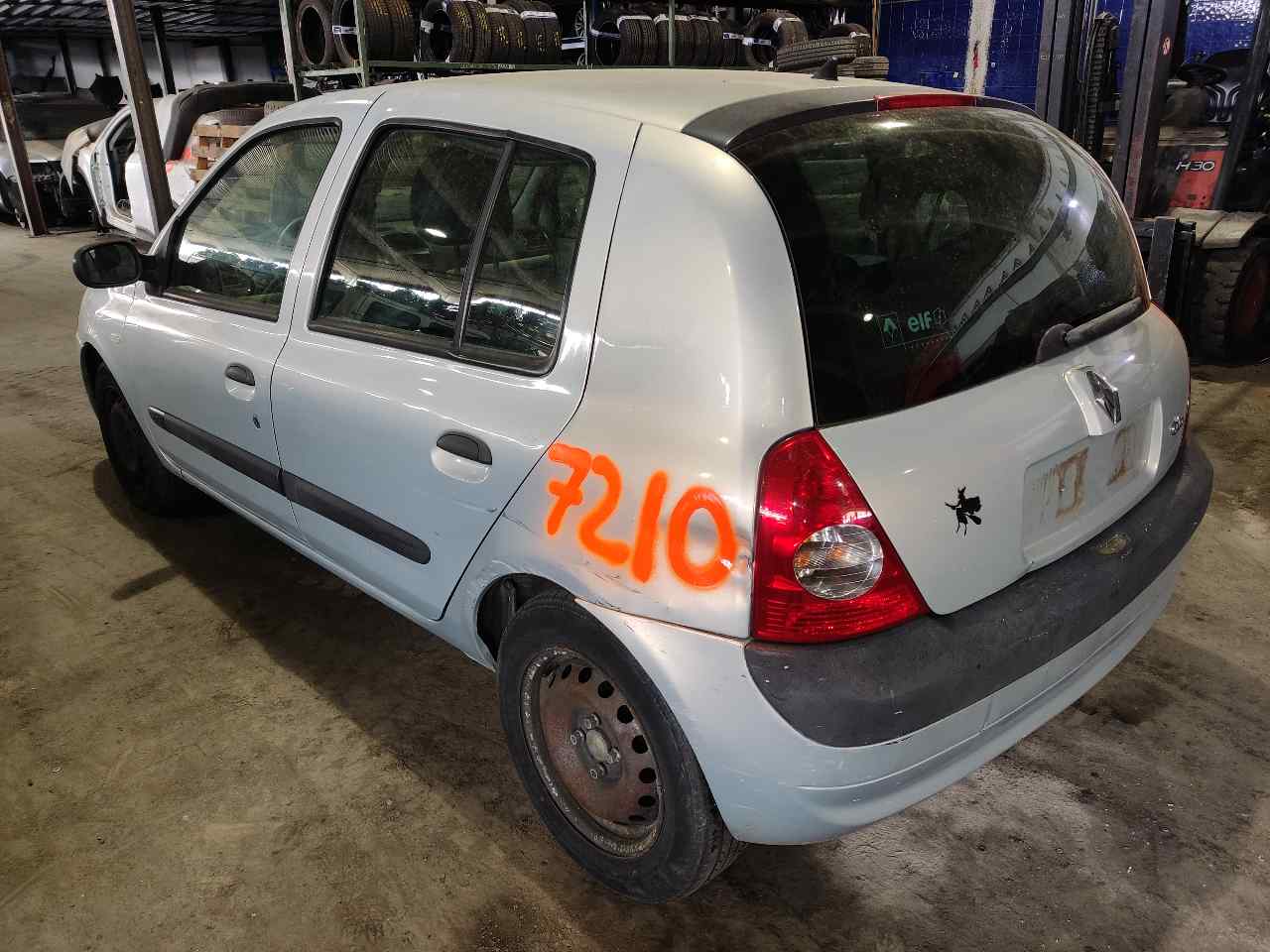 RENAULT LS 4 generation (2006-2020) Противотуманка бампера передняя правая 8200002470 24898678