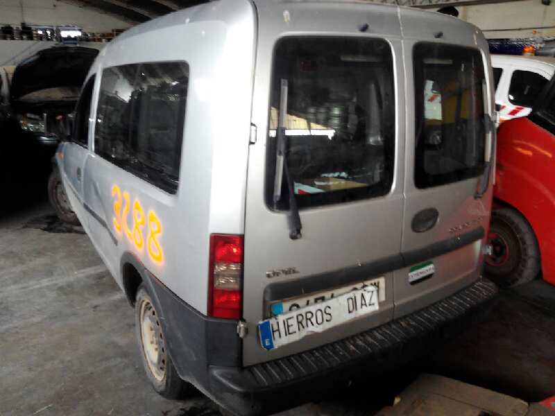 OPEL Combo C (2001-2011) Bal hátsó lámpa ESTANTERÍA2 24889066