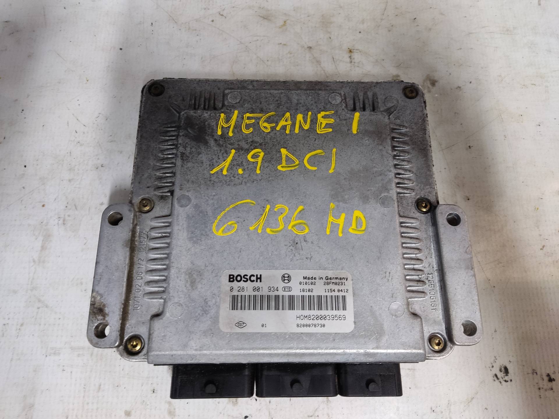 RENAULT Megane 1 generation (1995-2003) Unitate de control motor 0281001934 24894036