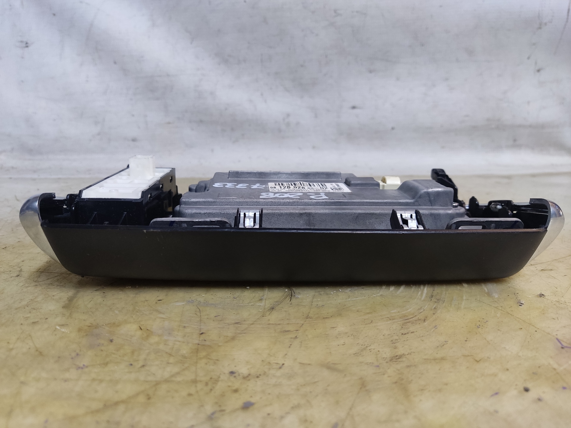 PEUGEOT 208 Peugeot 208 (2012-2015) Other Interior Parts 9812862880-02, ESTANTERÍA46 24938860