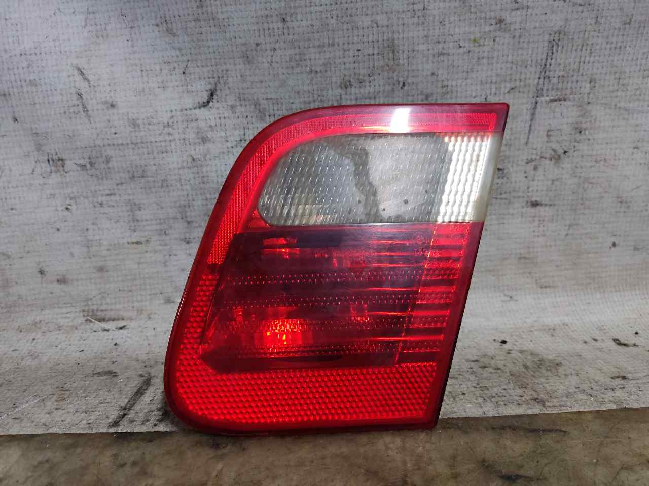 BMW 3 Series E46 (1997-2006) Rear Right Taillight Lamp 8364924 24901264