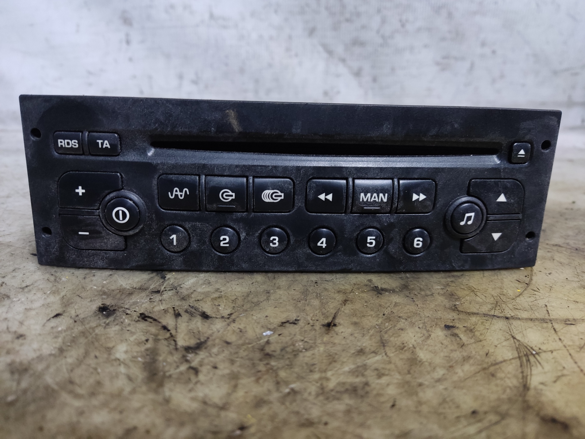 PEUGEOT 307 1 generation (2001-2008) Music Player Without GPS 96545978XT00 24896716