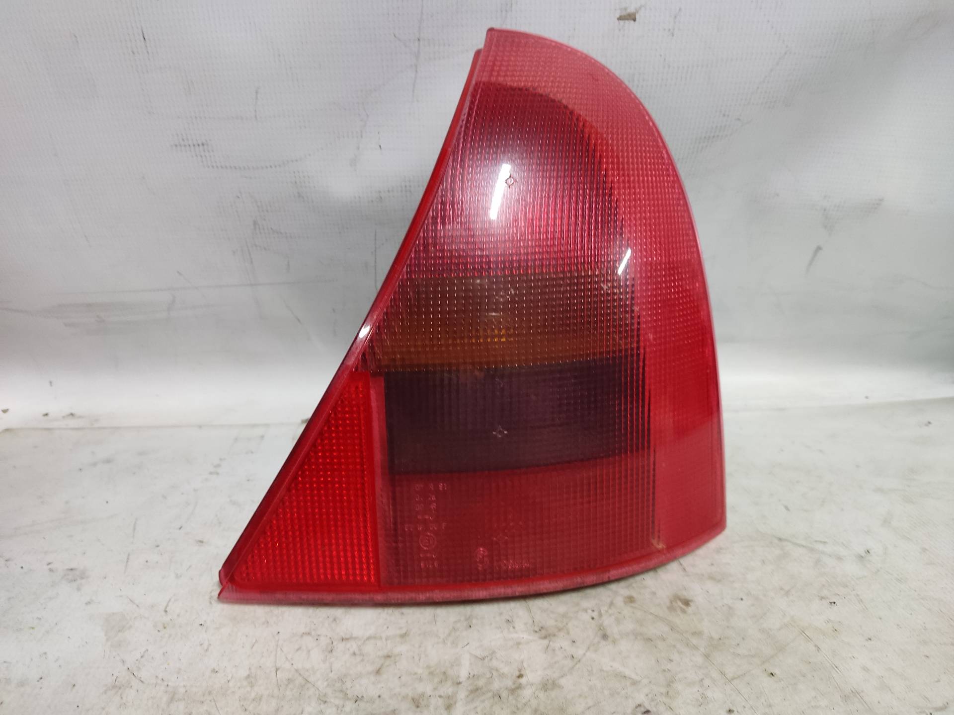 VAUXHALL Clio 3 generation (2005-2012) Rear Right Taillight Lamp ESTANTERÍA24 24887136