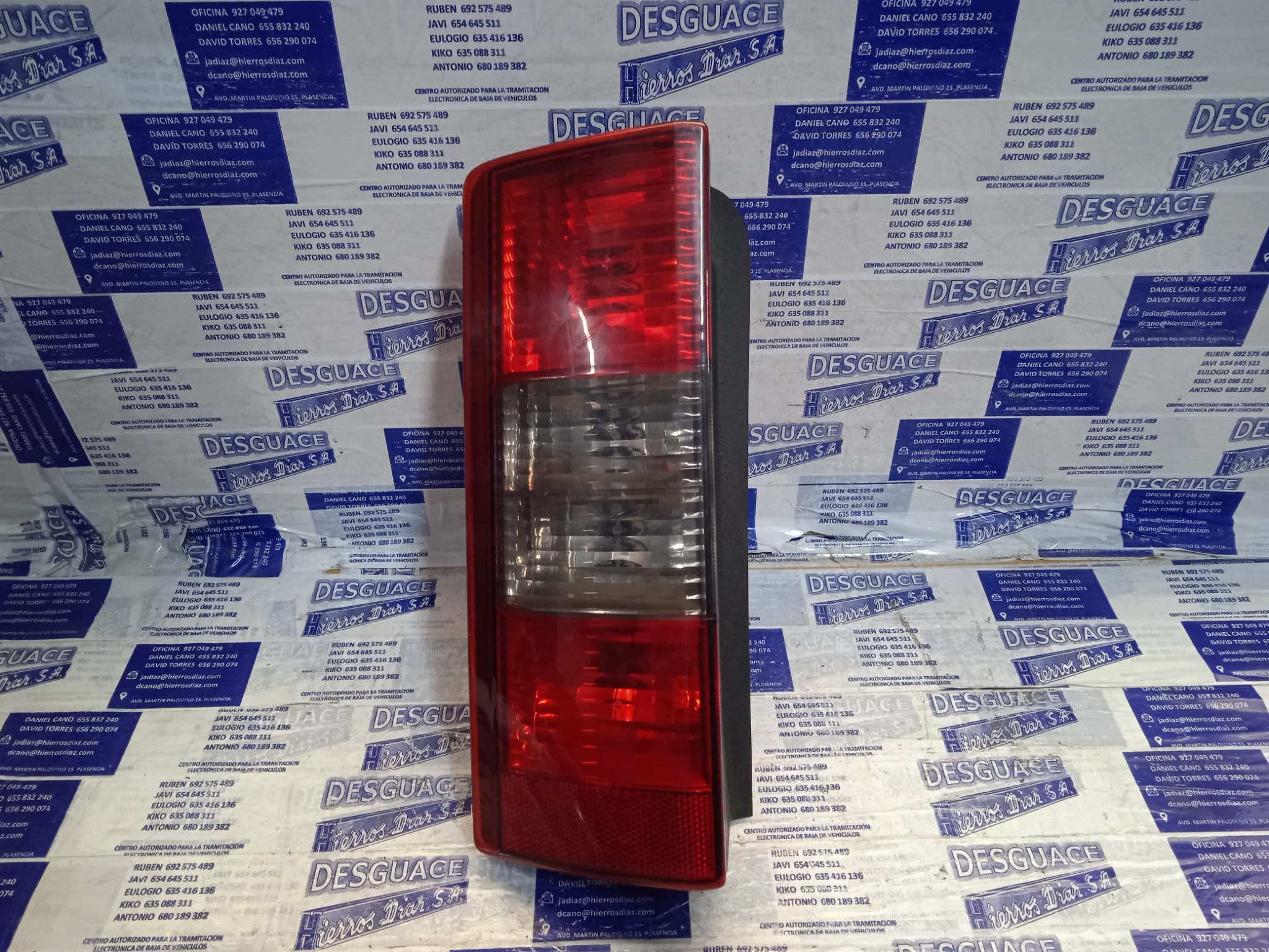 OPEL Combo C (2001-2011) Rear Left Taillight ESTANTERÍA2 24889487