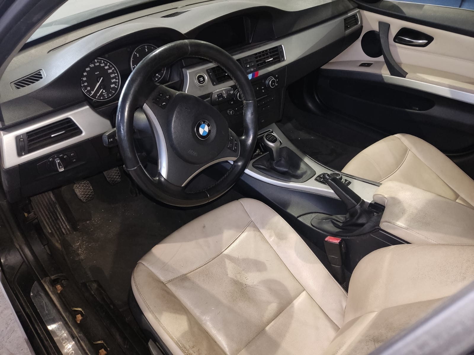 BMW 3 Series E90/E91/E92/E93 (2004-2013) Galinės dešinės durys ALOJAMIENTO22 24893047