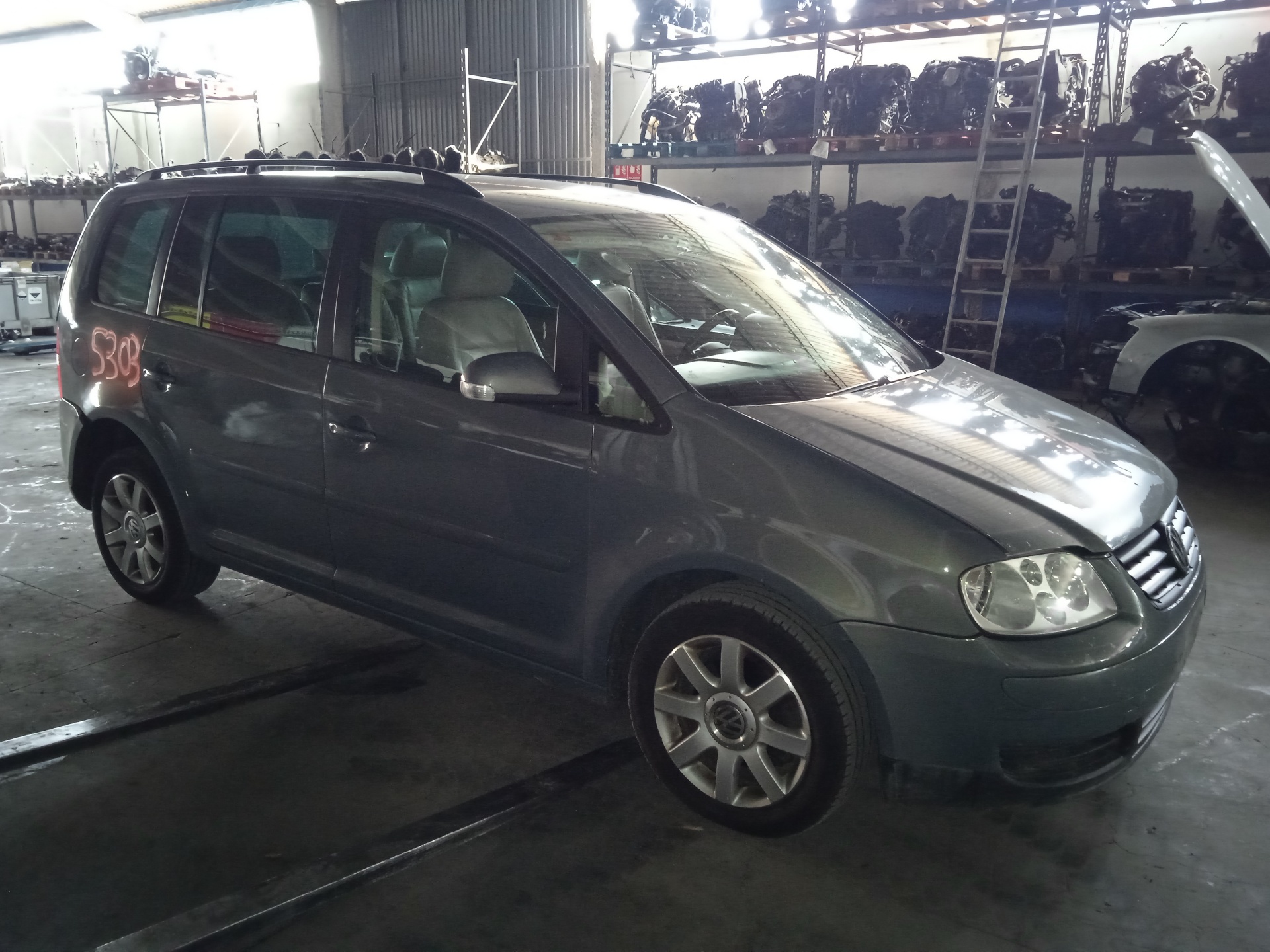 VOLKSWAGEN Touran 1 generation (2003-2015) Phare avant gauche ESTANTERÍA13 24888528