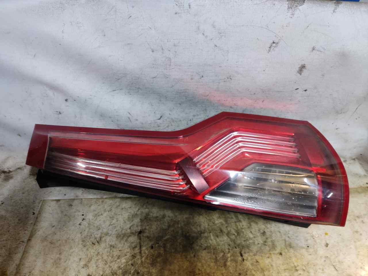 CITROËN C4 Picasso 1 generation (2006-2013) Rear Right Taillight Lamp 24901166