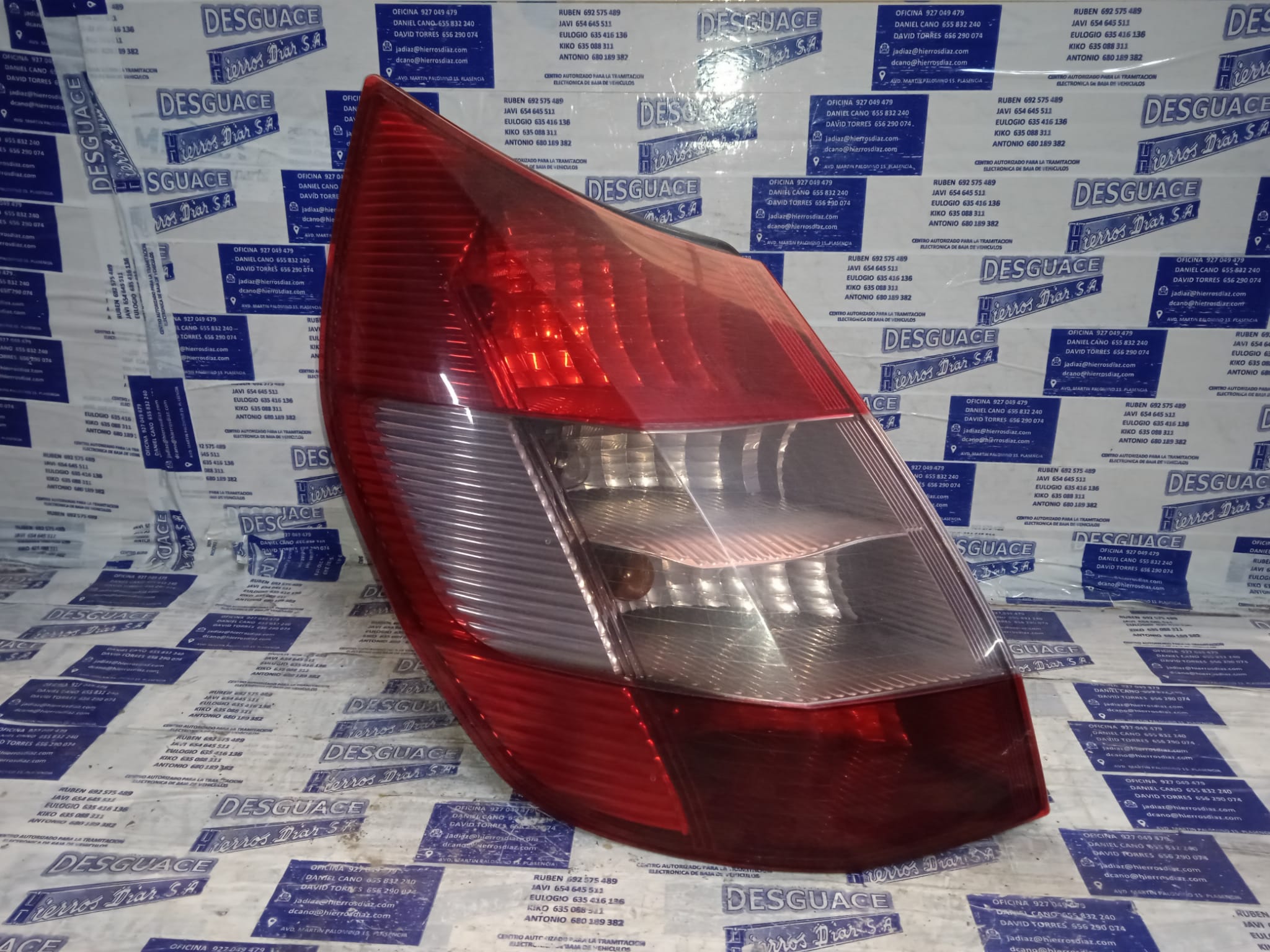 RENAULT Scenic 2 generation (2003-2010) Rear Left Taillight 8200127784, ESTANTERÍA129A 24910947