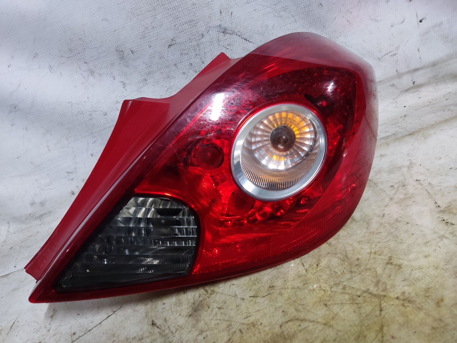 OPEL Corsa D (2006-2020) Rear Right Taillight Lamp 13186351 24896872