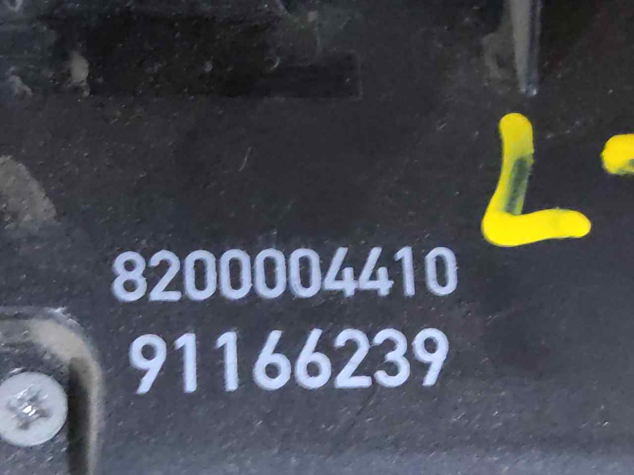 OPEL Vivaro Încuietoarea ușă laterală dreapta 8200004410 24938025