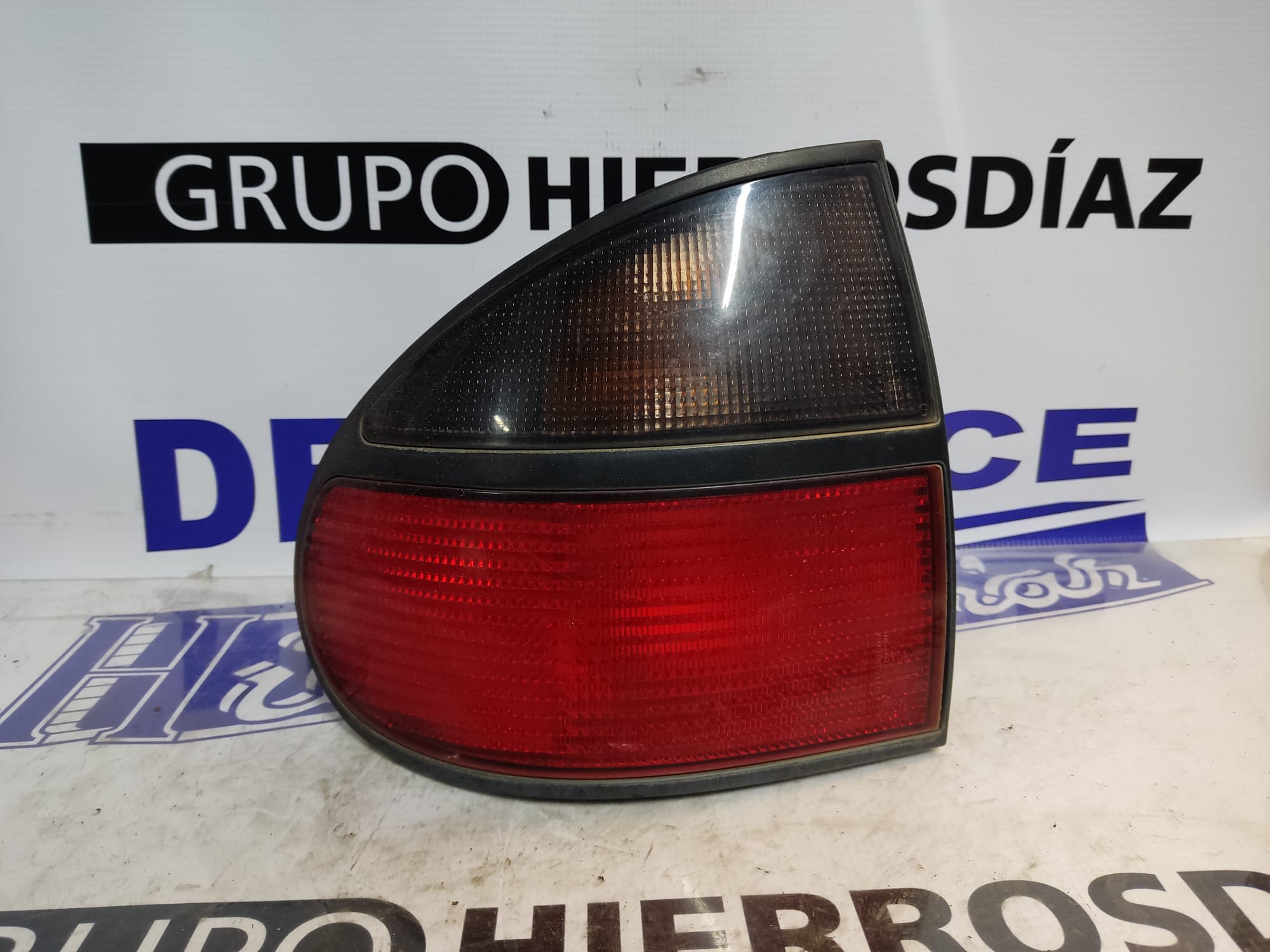 RENAULT Laguna 1 generation (1993-2001) Rear Left Taillight ESTANTERÍA24 24892667