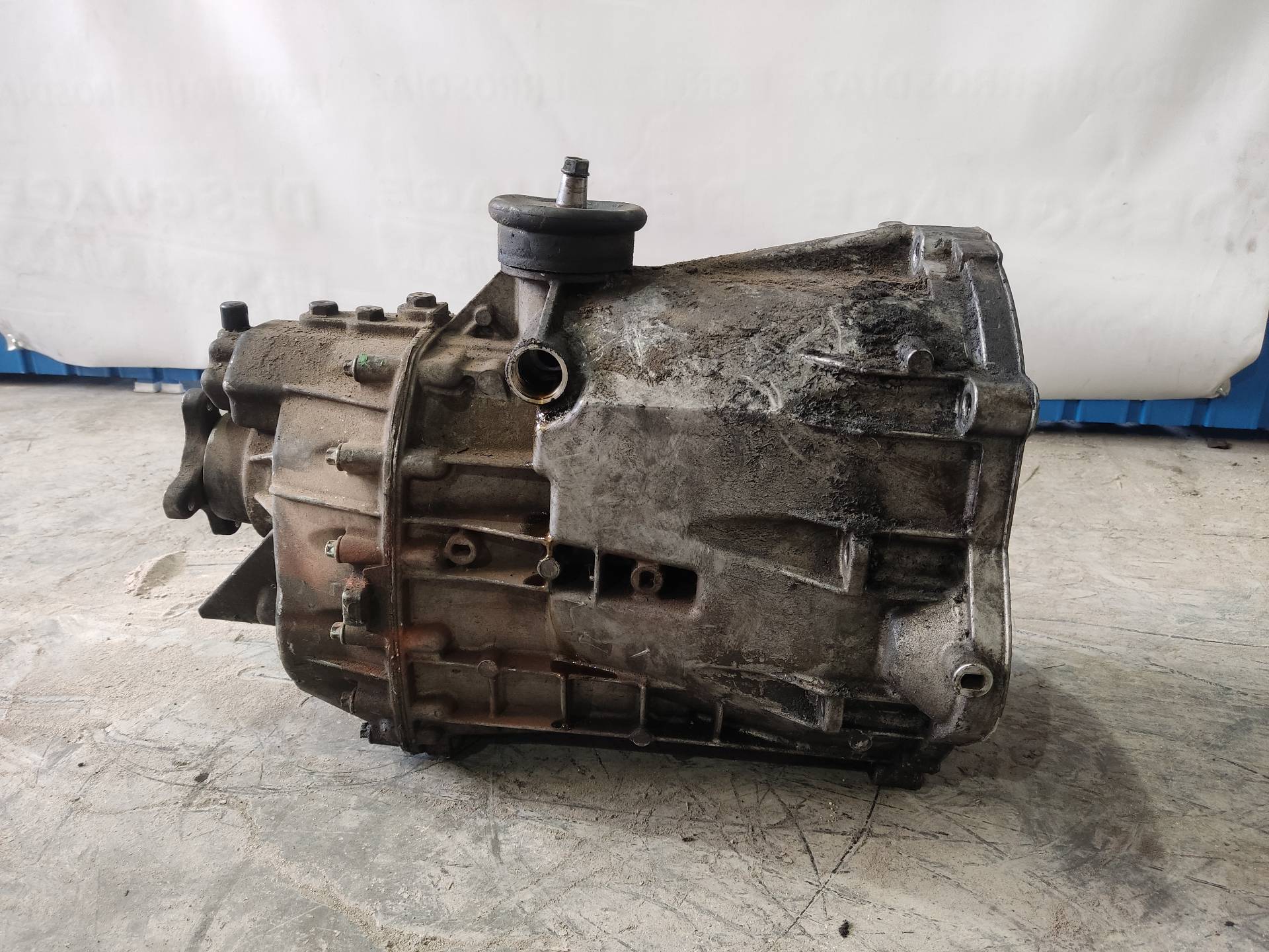 VOLKSWAGEN LT 2 generation (1996-2006) Gearbox 000300043A 24885904