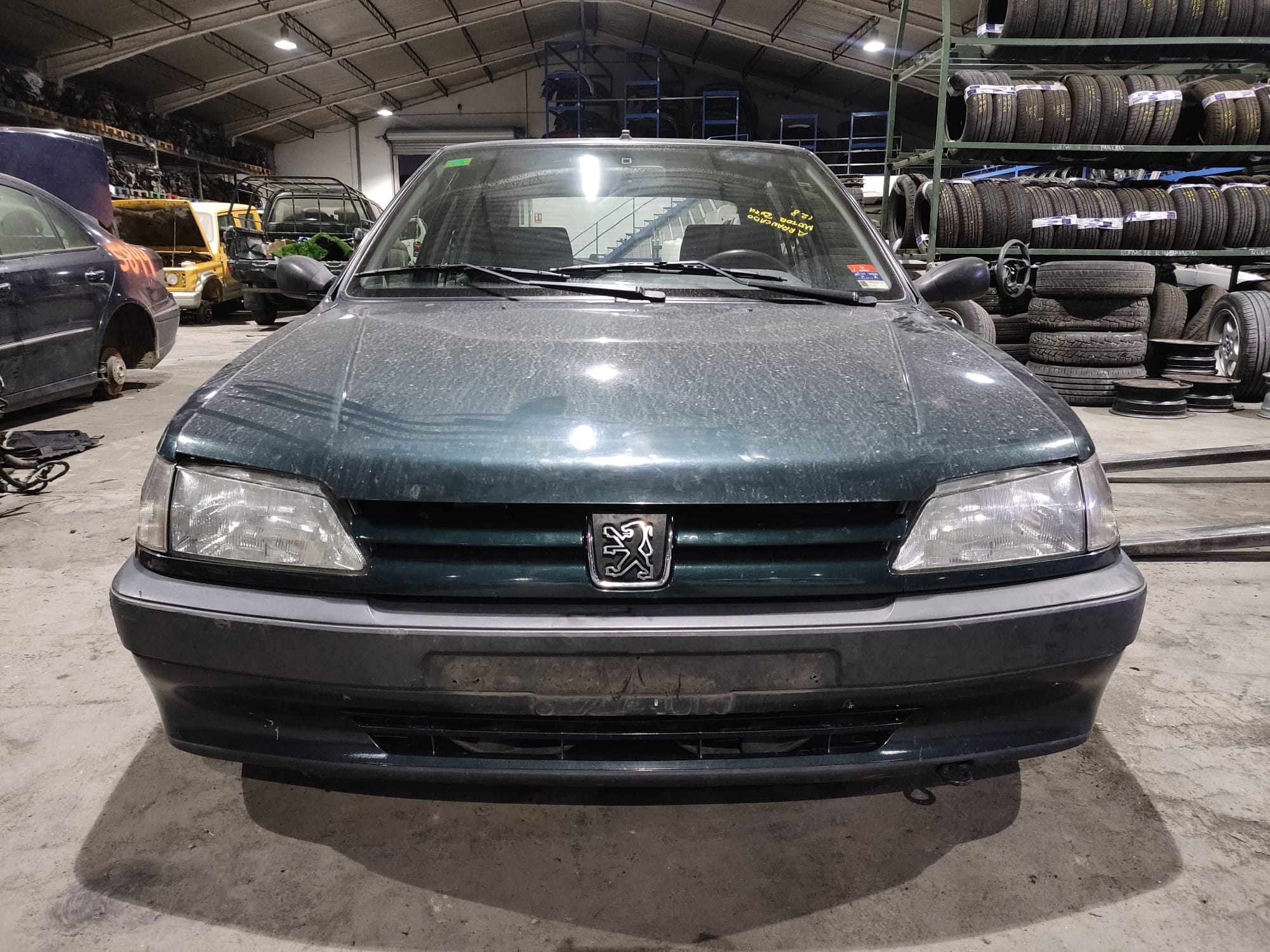 PEUGEOT 306 1 generation (1993-2002) Priekinis dešinys žibintas ESTANTERÍA25 24895832