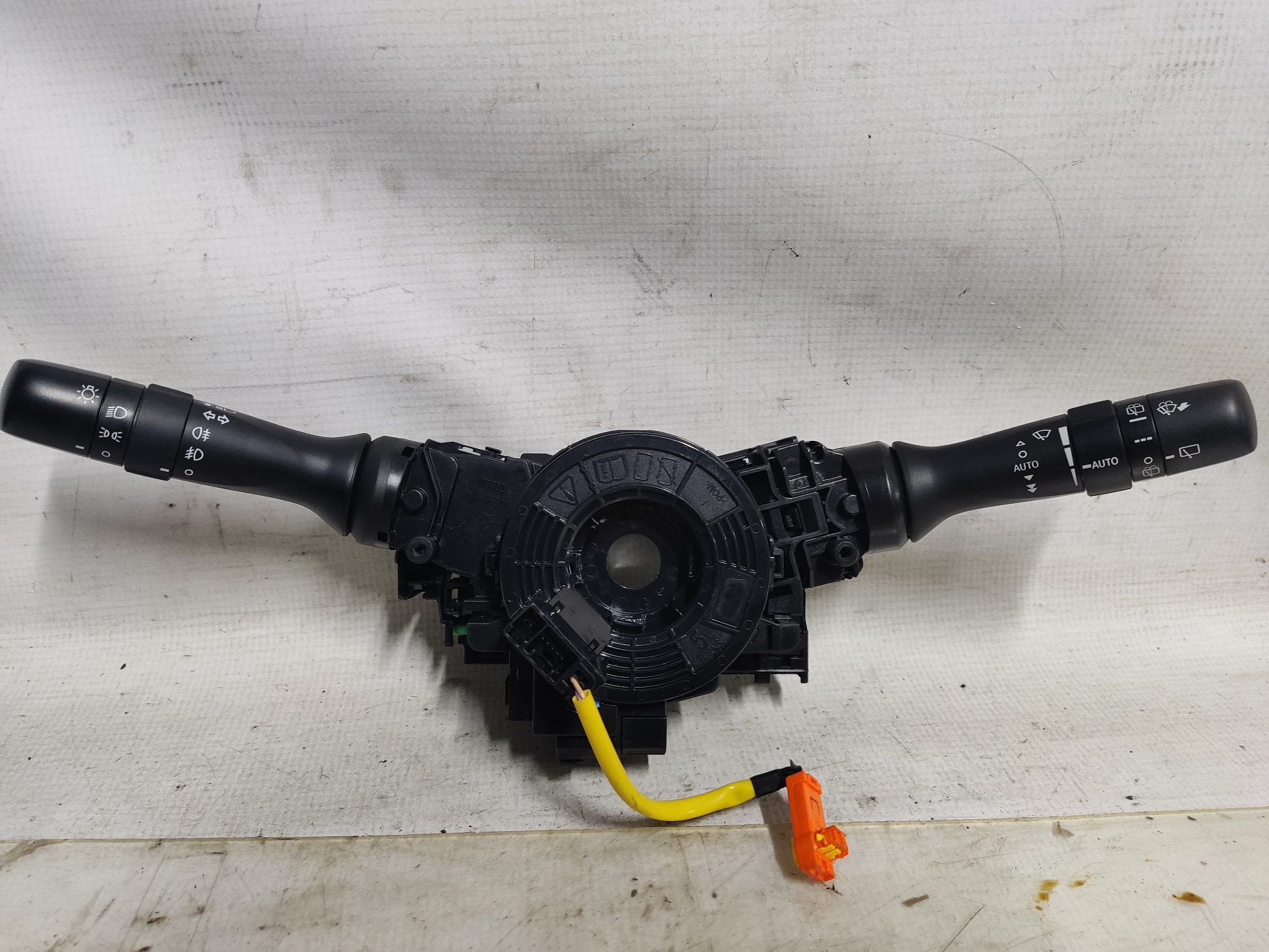 TOYOTA Yaris 3 generation (2010-2019) Switches 89245-0D020 24896349