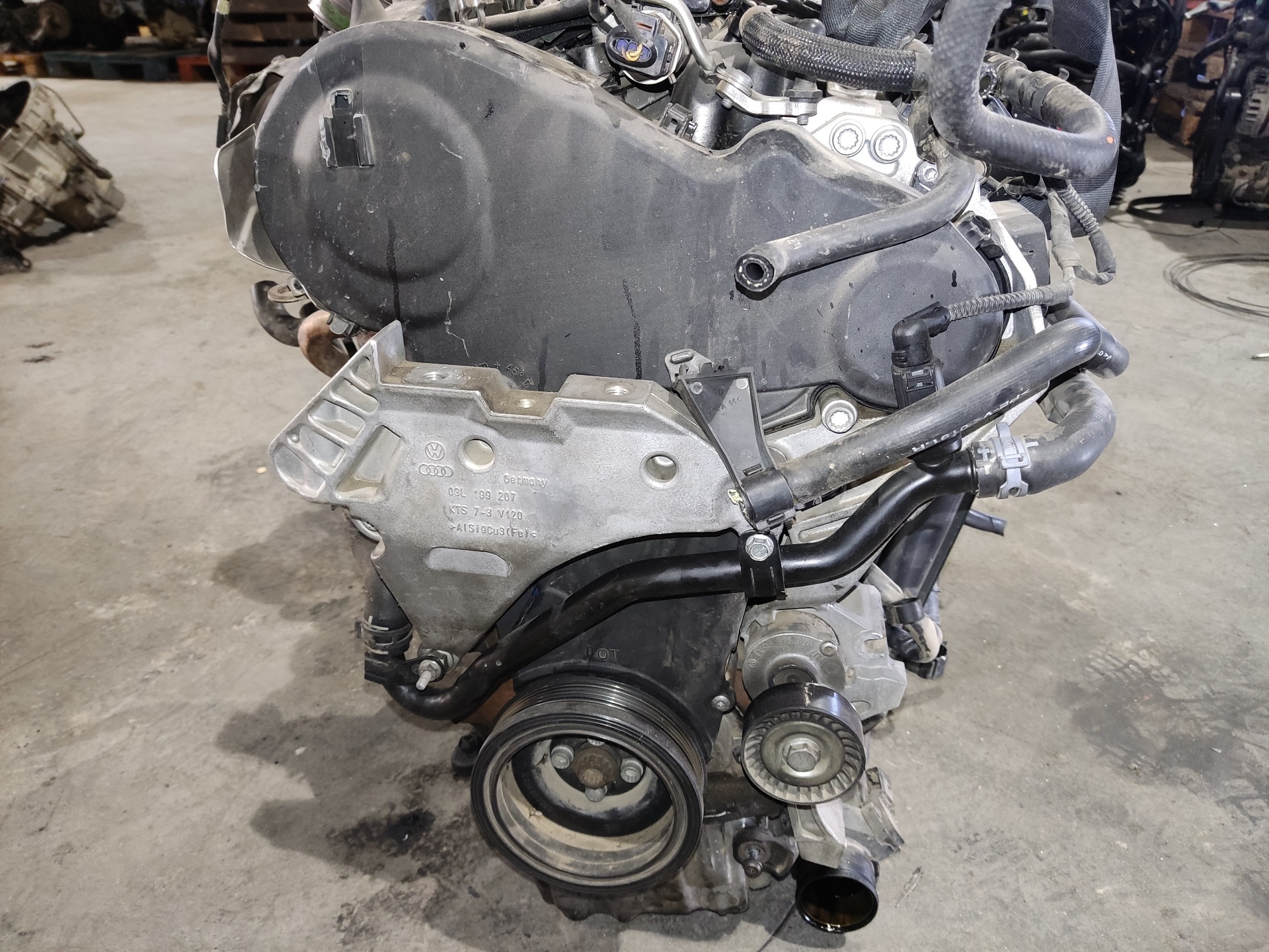 VOLKSWAGEN Passat B7 (2010-2015) Engine CAY 24899111