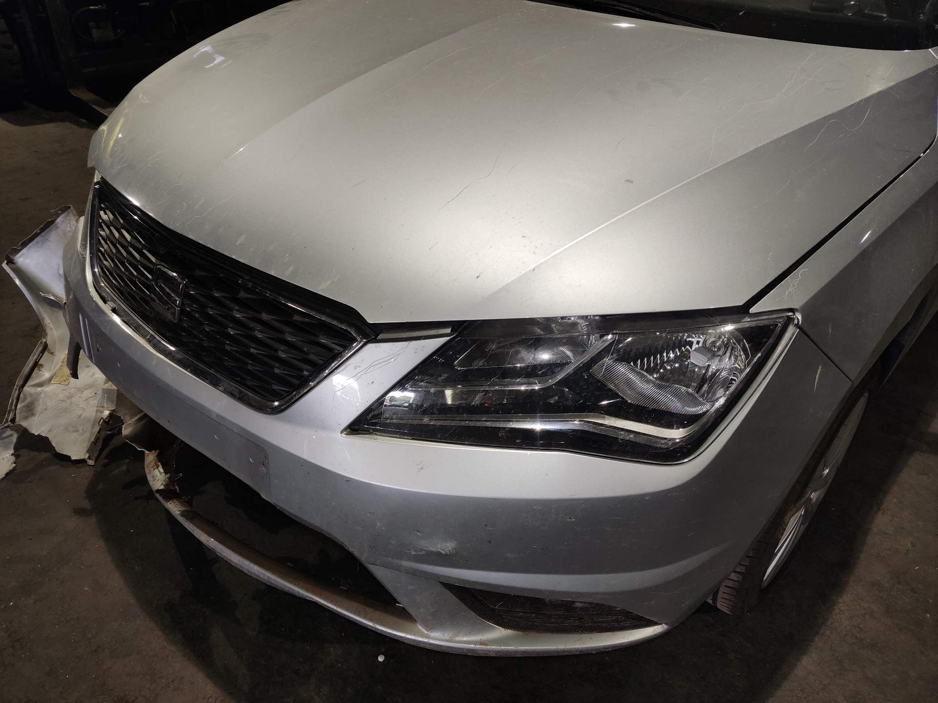 SEAT Toledo 4 generation (2012-2020) Aizmugurējo kreiso durvju slēdzene A5E5TA839015E 24900683