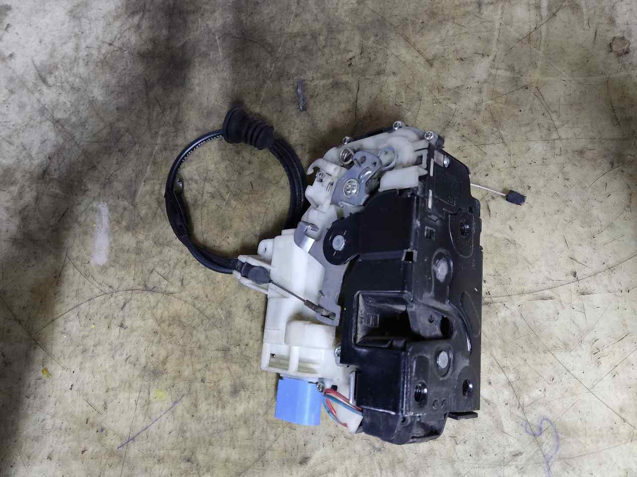 SEAT Ibiza 3 generation (2002-2008) Front Right Door Lock 3B1837016CC 24949626