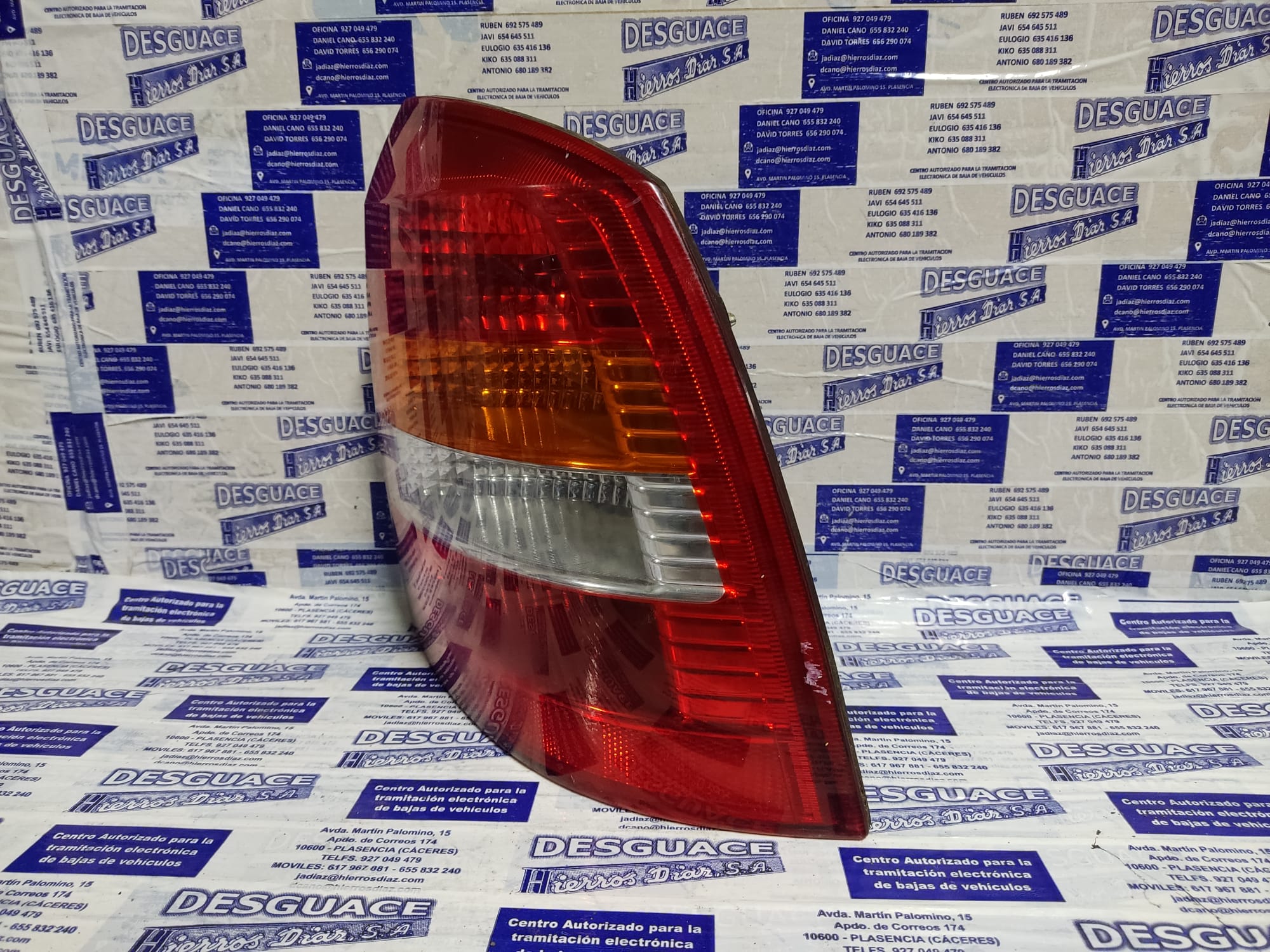 OPEL Astra H (2004-2014) Rear Right Taillight Lamp ESTANTERÍA2 24890732