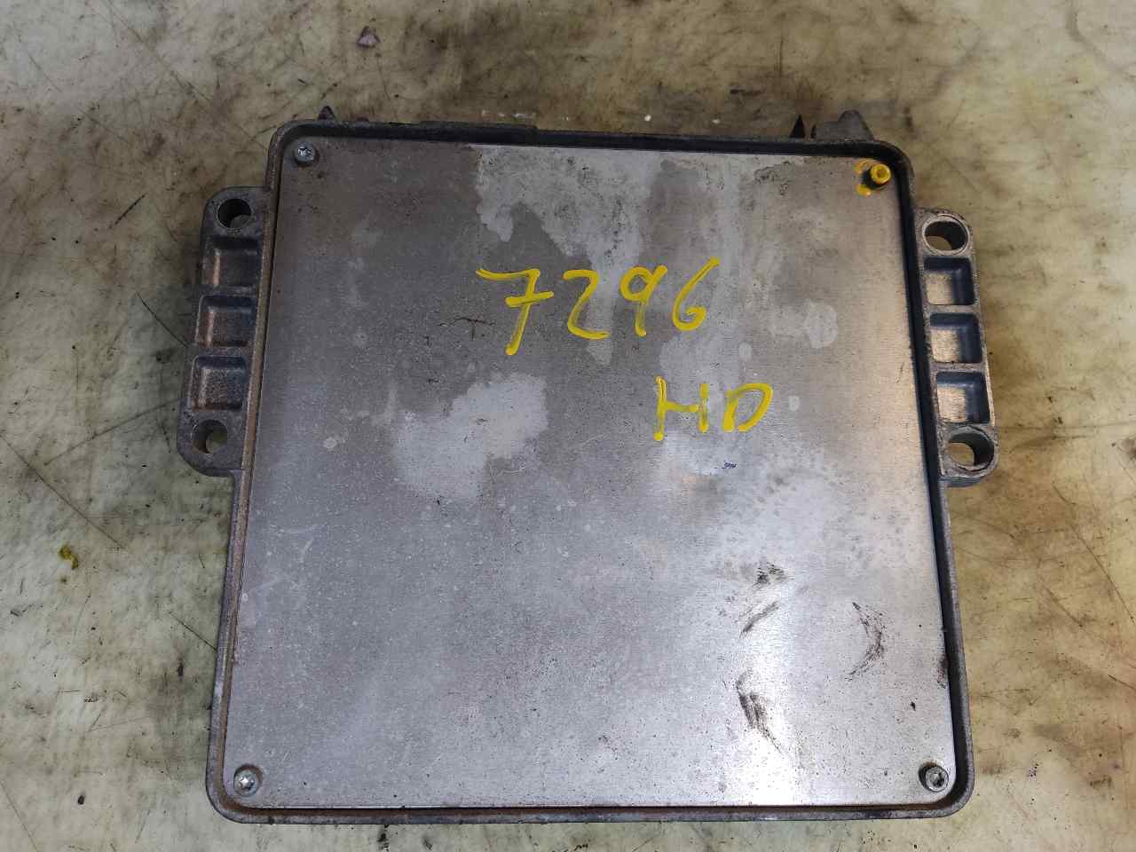 RENAULT Clio 1 generation (1990-1998) Engine Control Unit ECU 7700107708 24898856