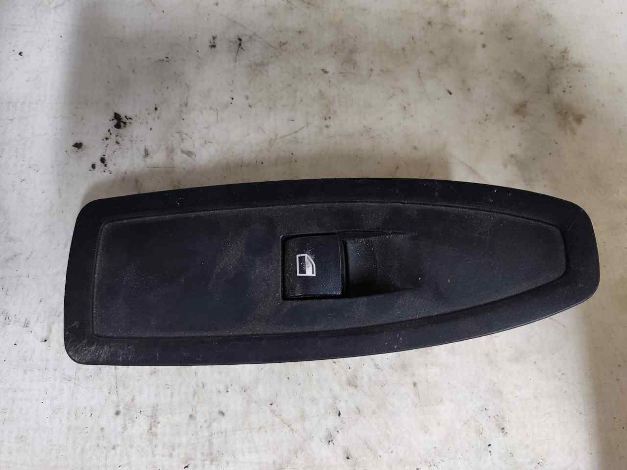 BMW 1 Series F20/F21 (2011-2020) Front høyre dør vindusbryter ESTANTERÍA88 24893476