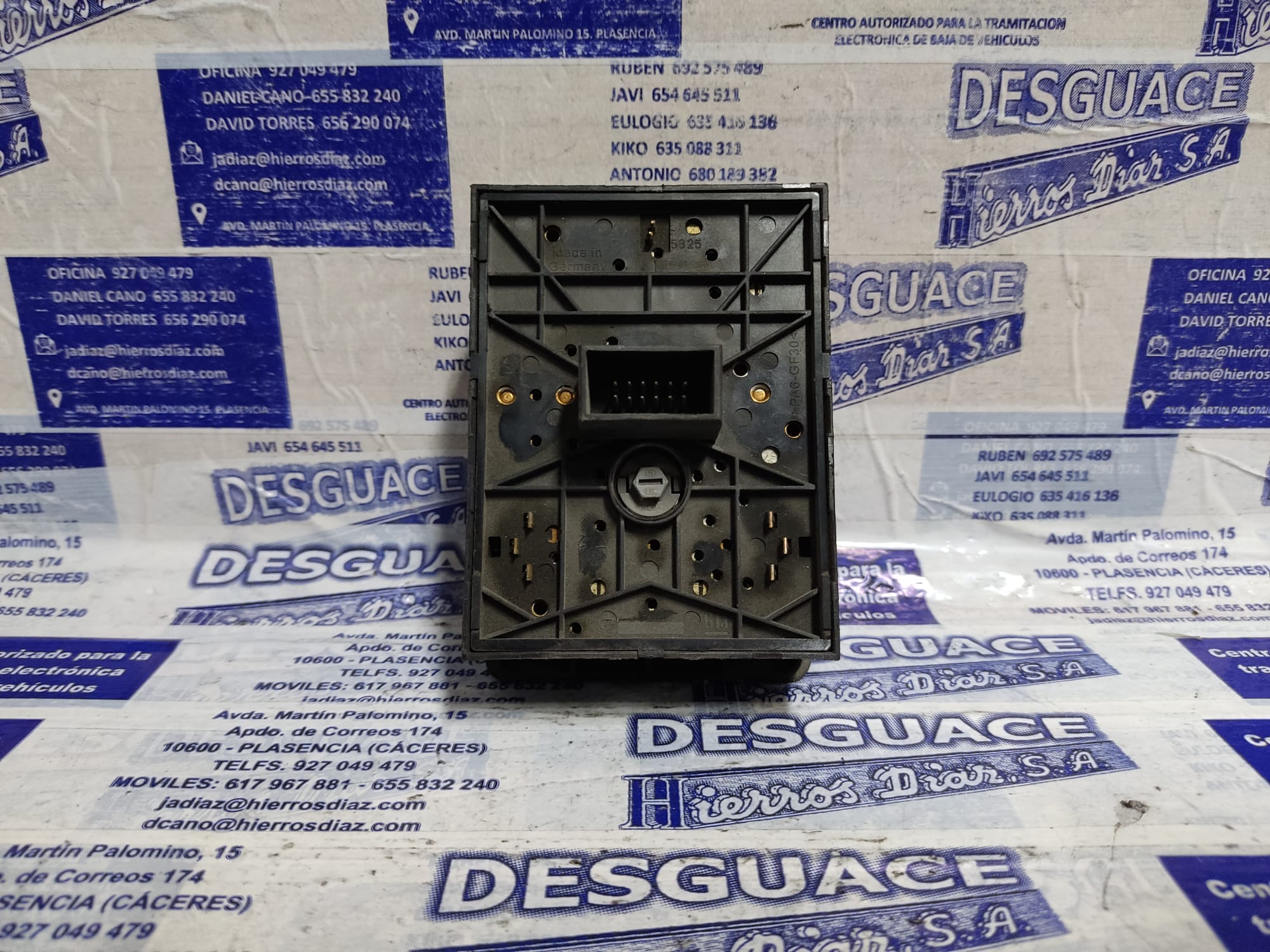 OPEL Corsa C (2000-2006) Headlight Switch Control Unit ESTANTERÍA93 24890651