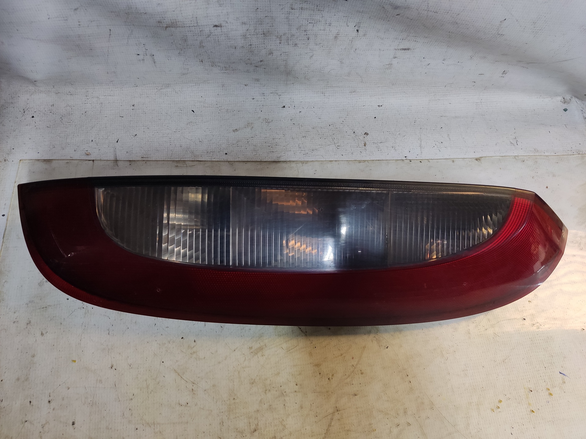 OPEL Corsa C (2000-2006) Rear Right Taillight Lamp ESTANTERÍA3 24895983