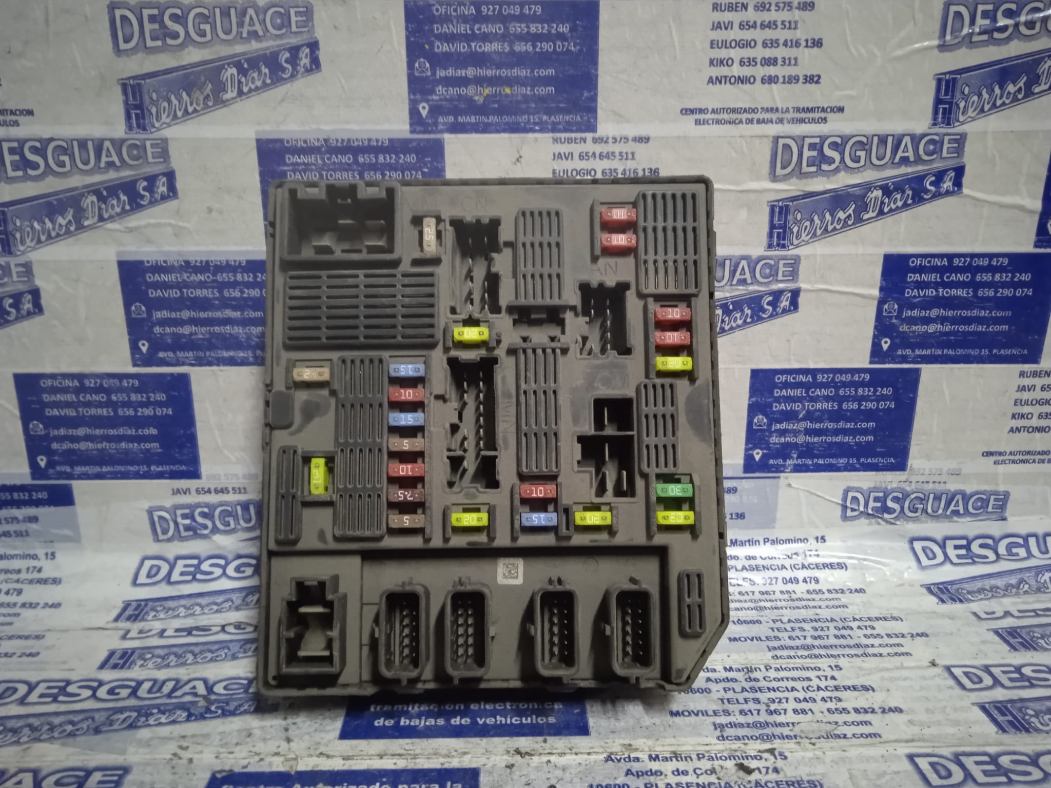 BMW Scenic 3 generation (2009-2015) Fuse Box ESTANTERÍA54 24890609