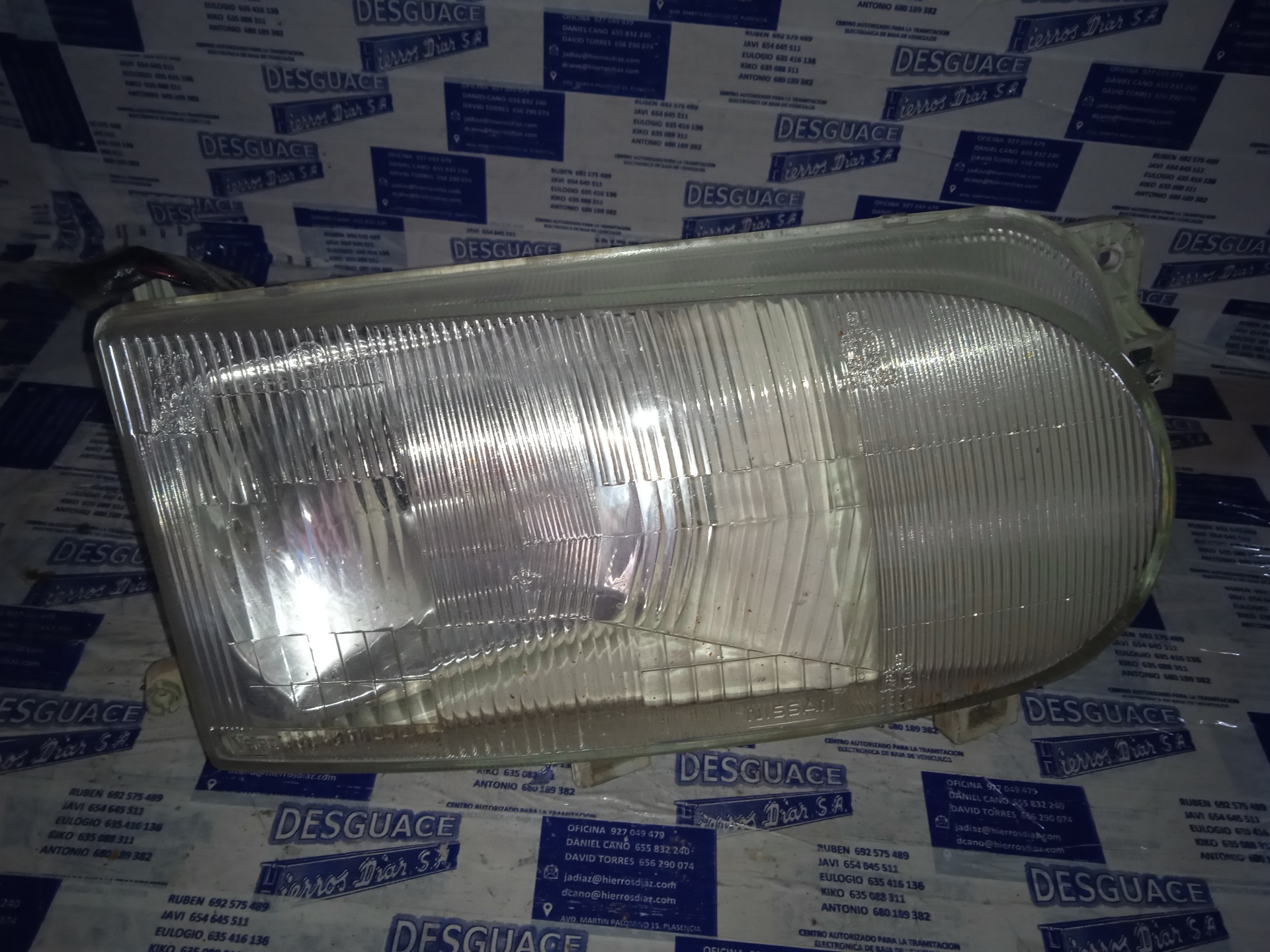 NISSAN Serena 1 generation (1991-2002) Phare avant droit ESTANTERÍA19 24888476