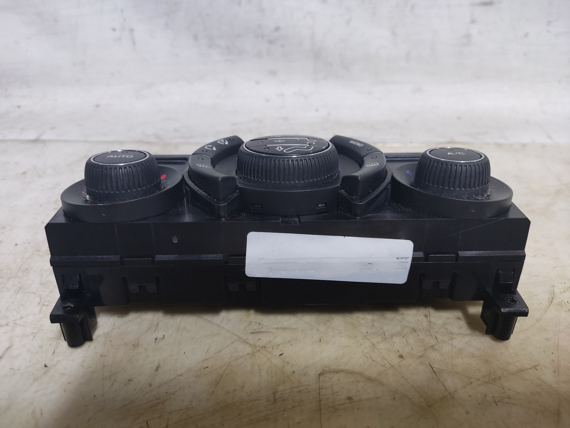 PEUGEOT 3008 2 generation (2017-2023) Climate  Control Unit ESTANTERÍA45 24895357