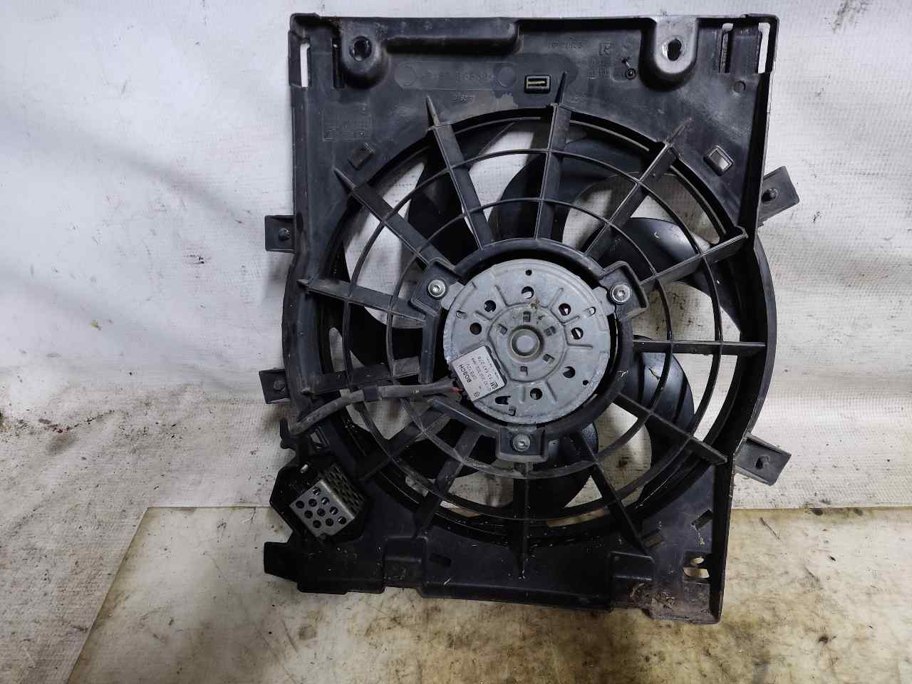 OPEL Astra J (2009-2020) Porlasztóventilátor 13132559 24900430