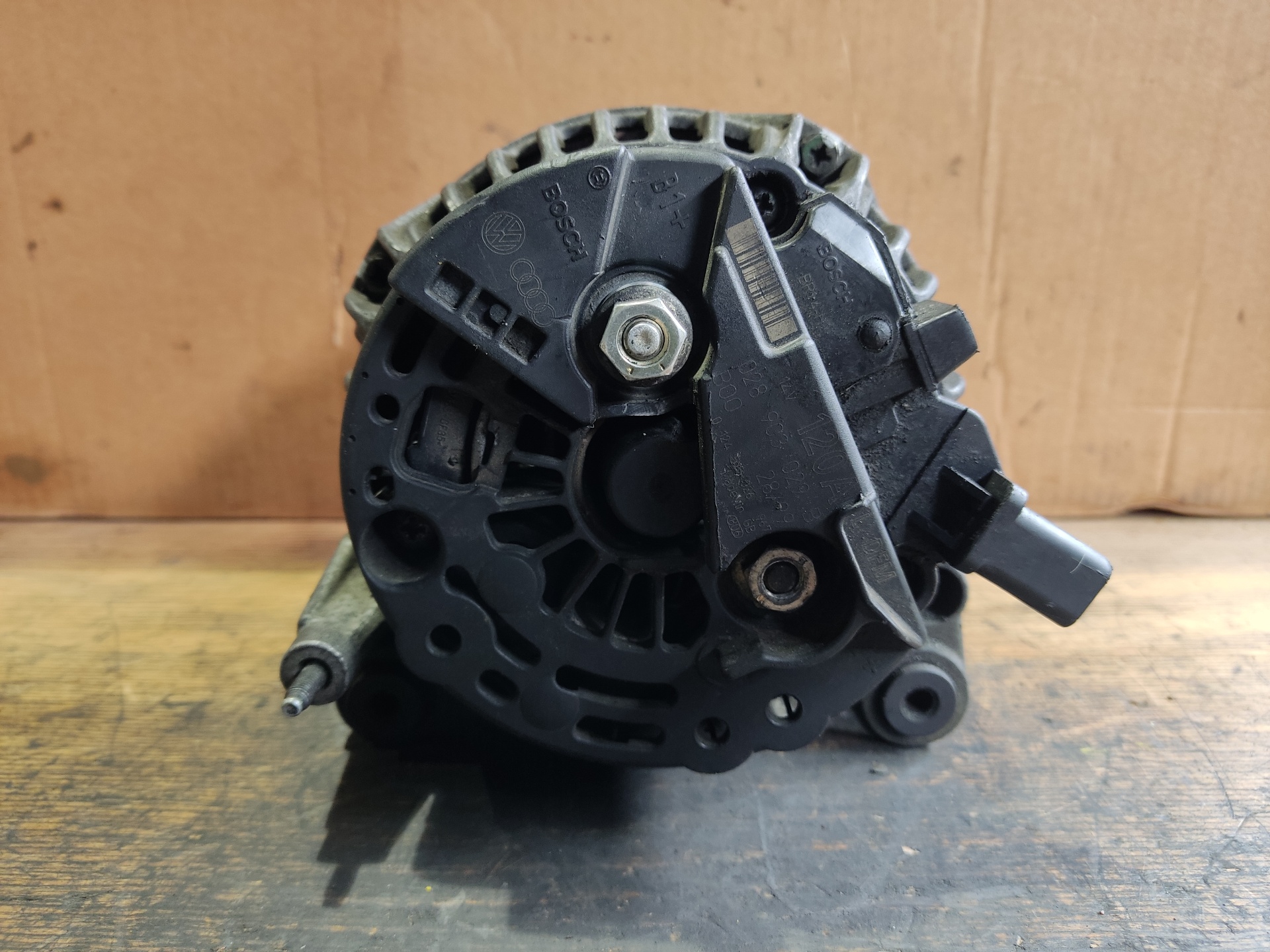 AUDI A4 B5/8D (1994-2001) Alternator 028903029B, PALET40, FILA2 24915222