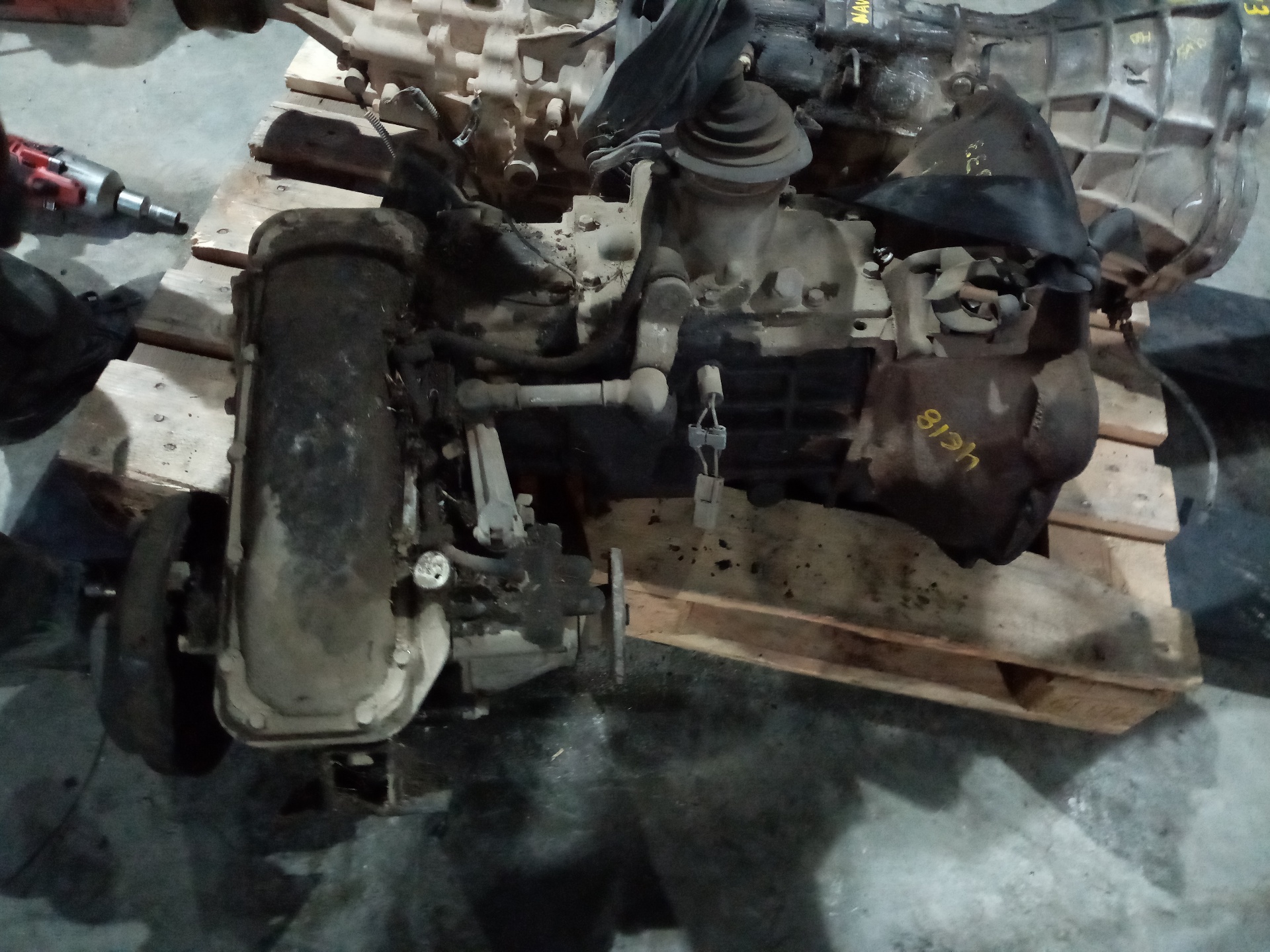 NISSAN Gearbox SD33 24887498