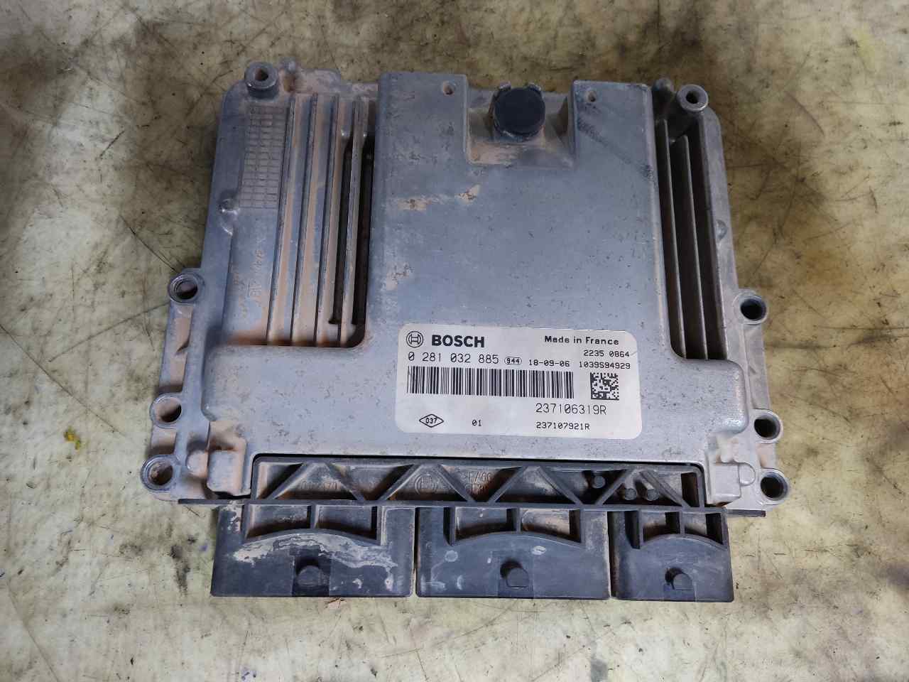 RENAULT Unitate de control motor 0281032885 24901263