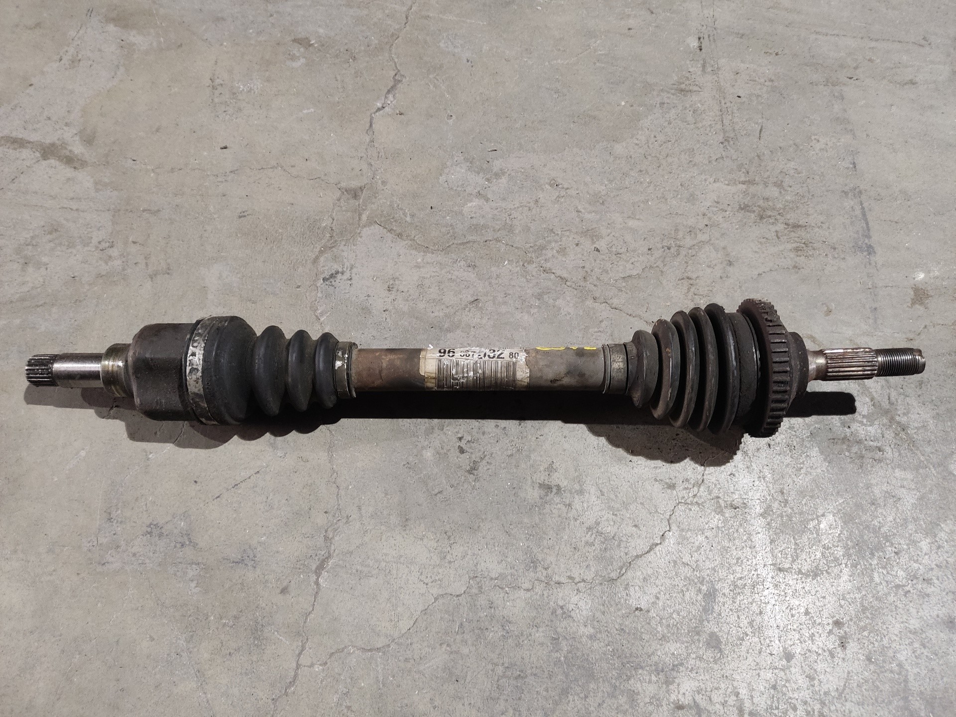 PEUGEOT Front Left Driveshaft TUBO63-2 24899777