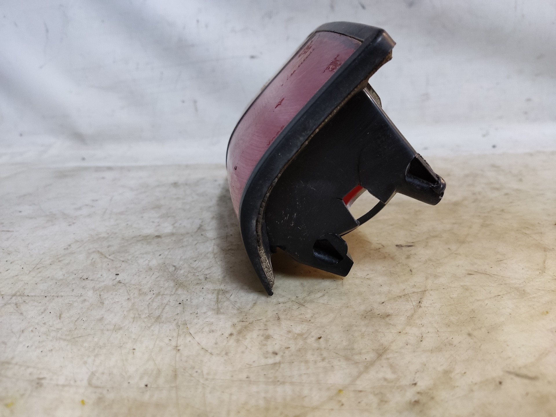 OPEL Corsa A (1982-1993) Feu arrière droit ESTANTERÍA1 24895186