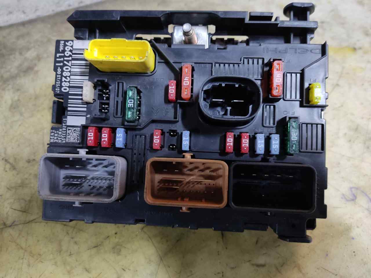 CITROËN C4 1 generation (2004-2011) Fuse Box 9661708280 24902200