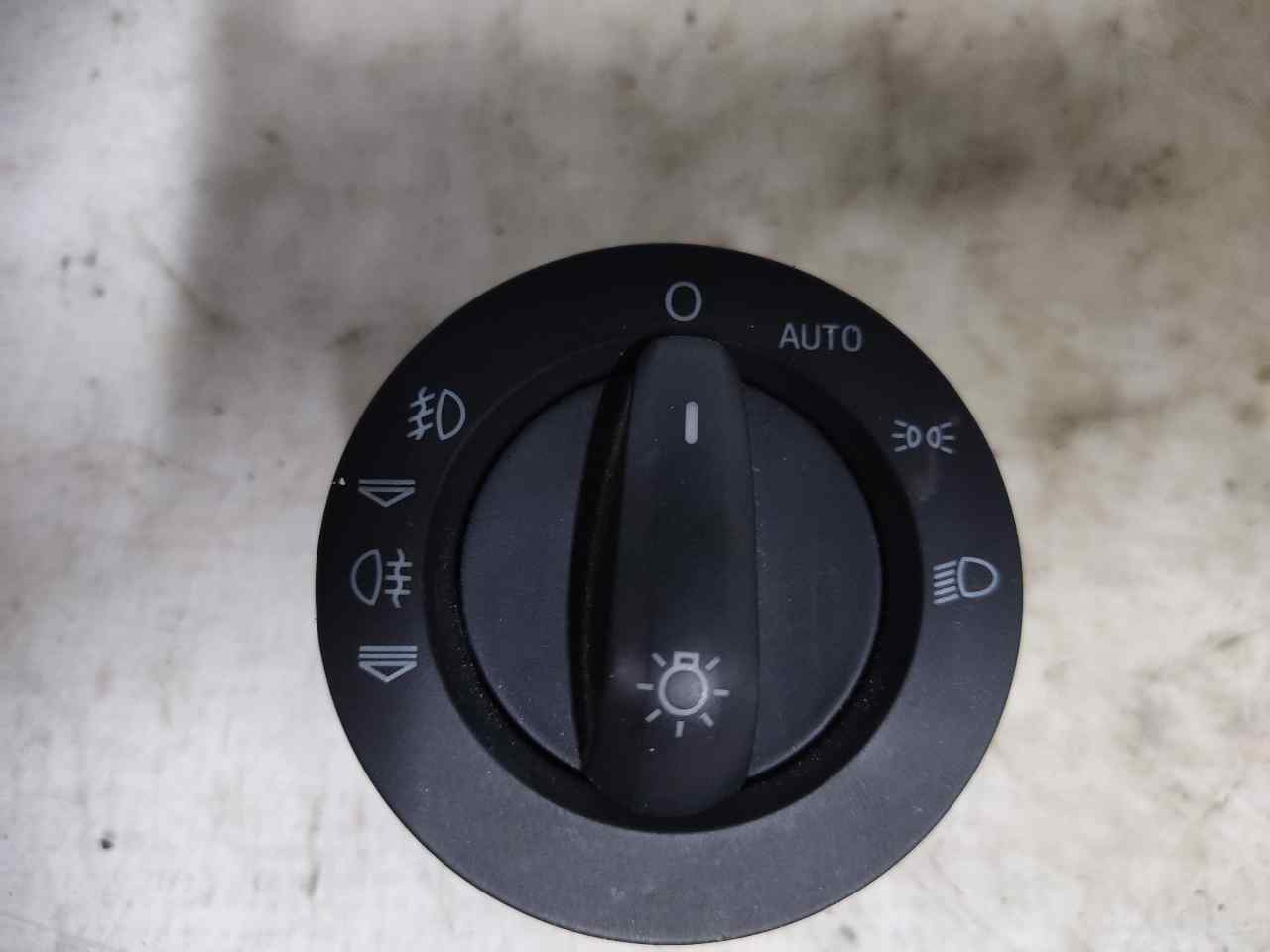 AUDI A6 C6/4F (2004-2011) Headlight Switch Control Unit ESTANTERÍA73 24895542