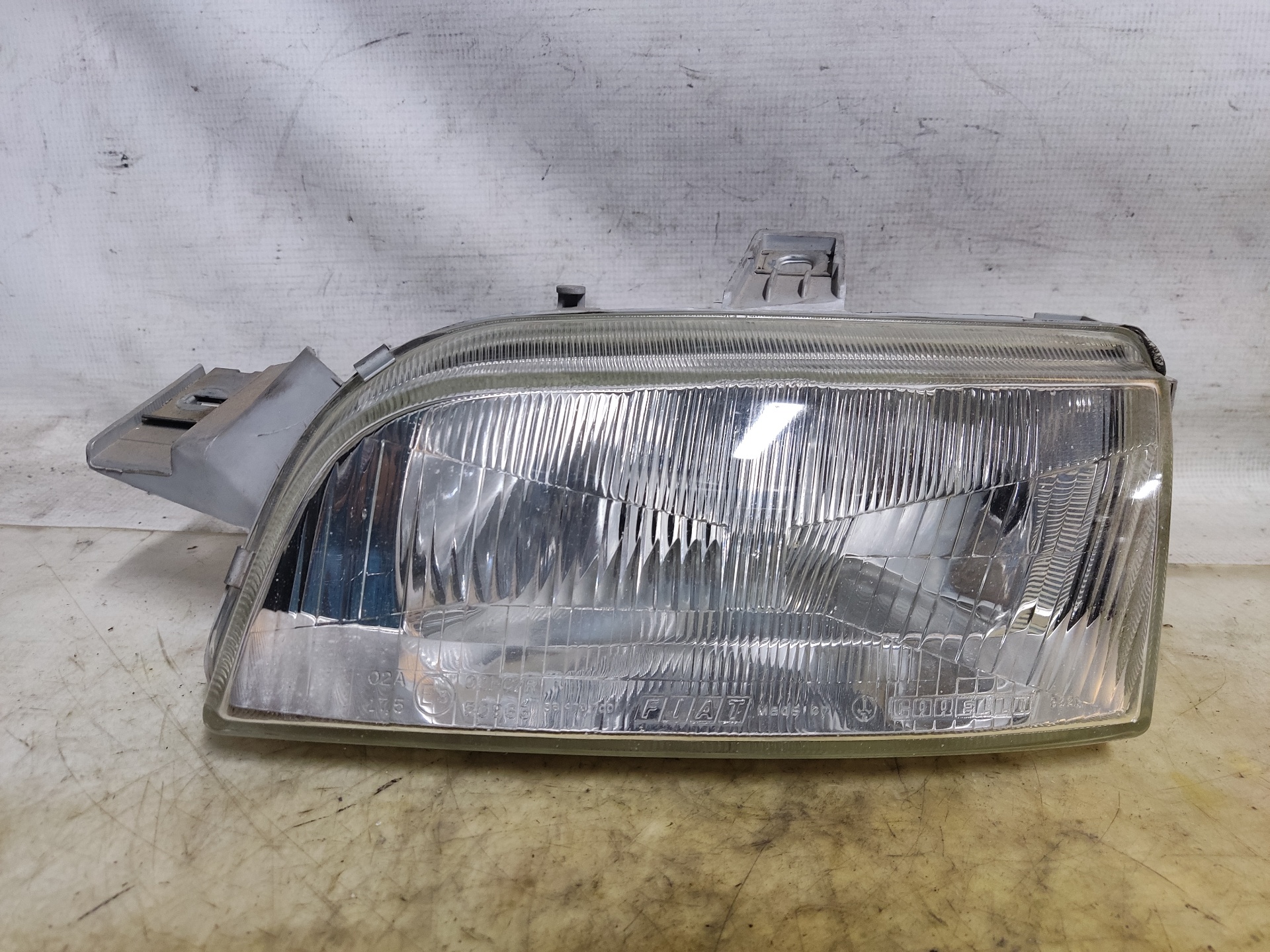 RENAULT Punto 1 generation (1993-1999) Front Left Headlight 46402650 24899300