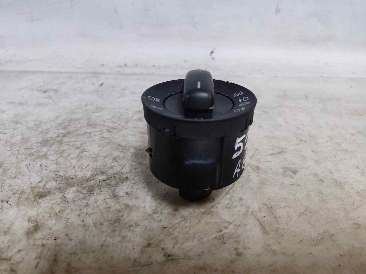 AUDI A8 D3/4E (2002-2010) Headlight Switch Control Unit ESTANTERÍA73 24887899