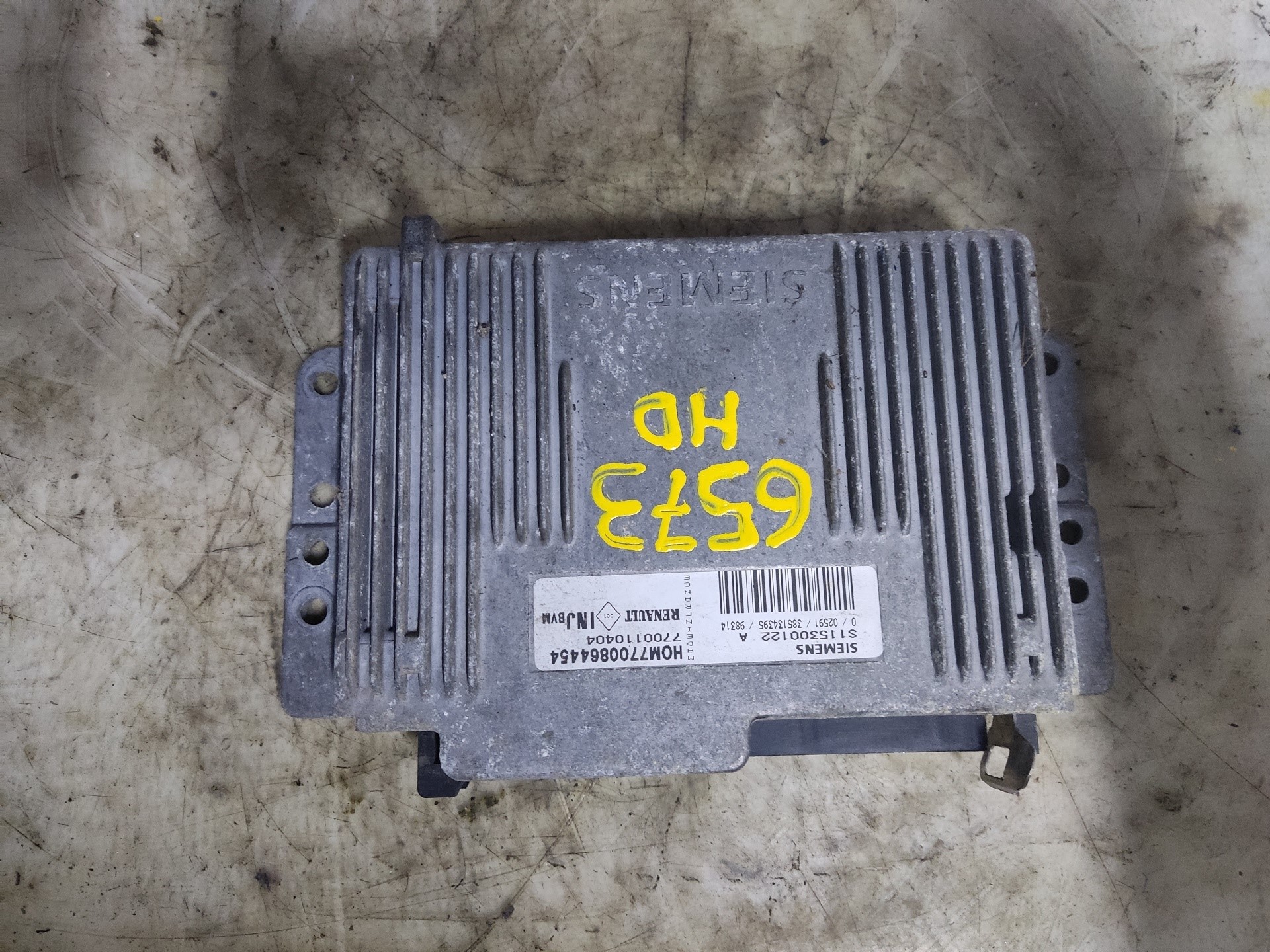 RENAULT Megane 1 generation (1995-2003) Unitate de control motor 7700110404 24897624