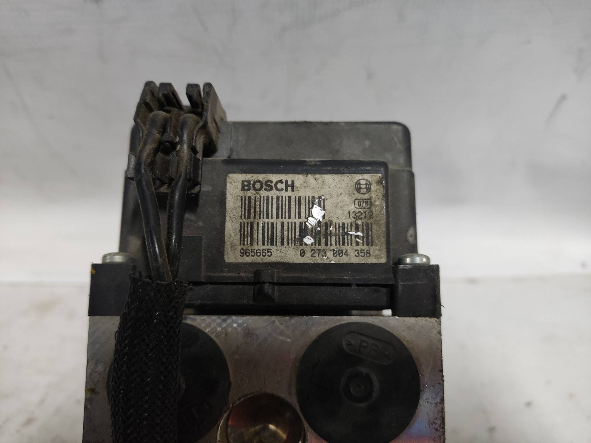 AUDI A6 C5/4B (1997-2004) ABS pumppu ESTANTERÍA98 24894474