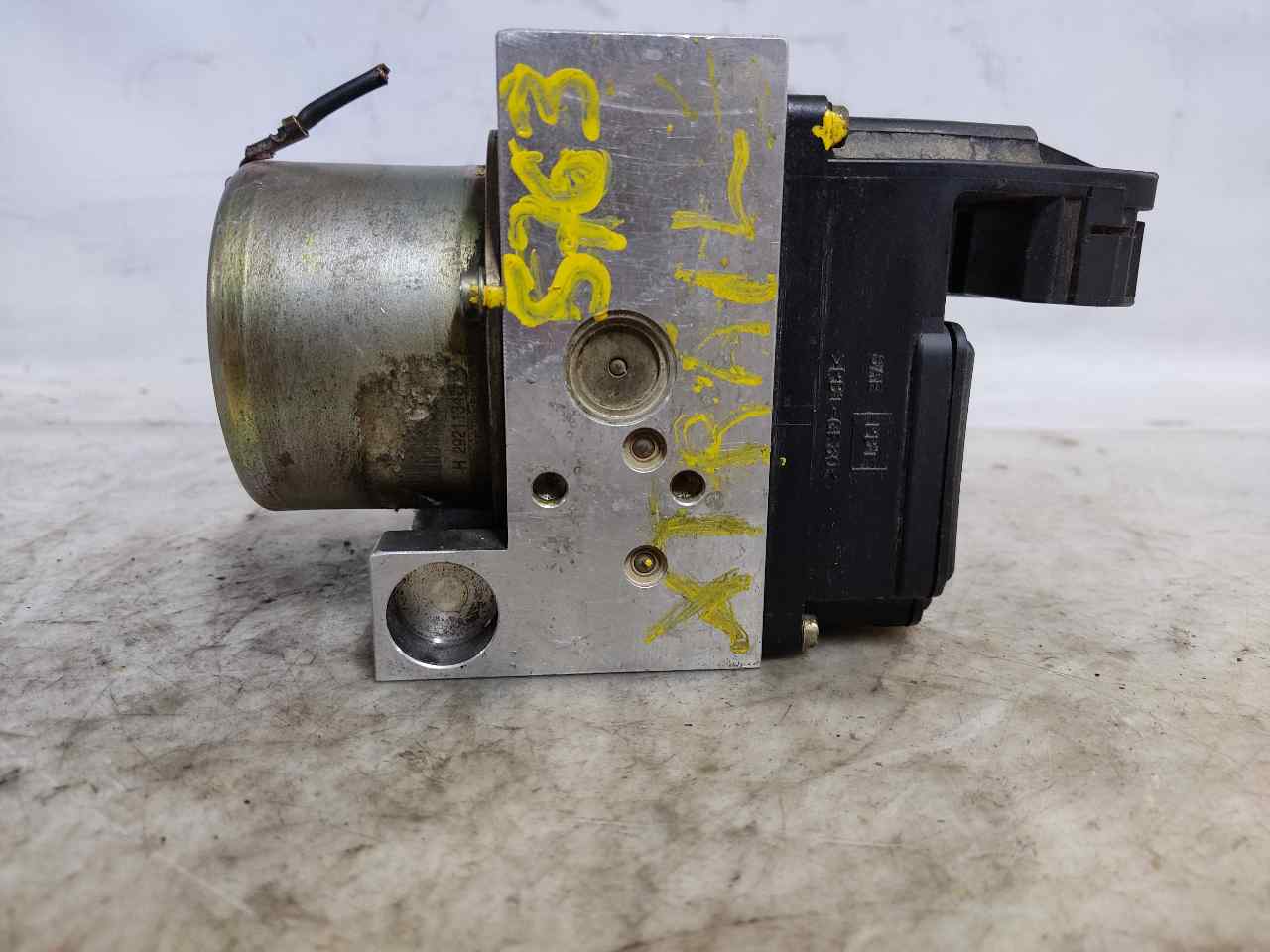 NISSAN X-Trail T30 (2001-2007) ABS Pump ESTANTERÍA106 24892937