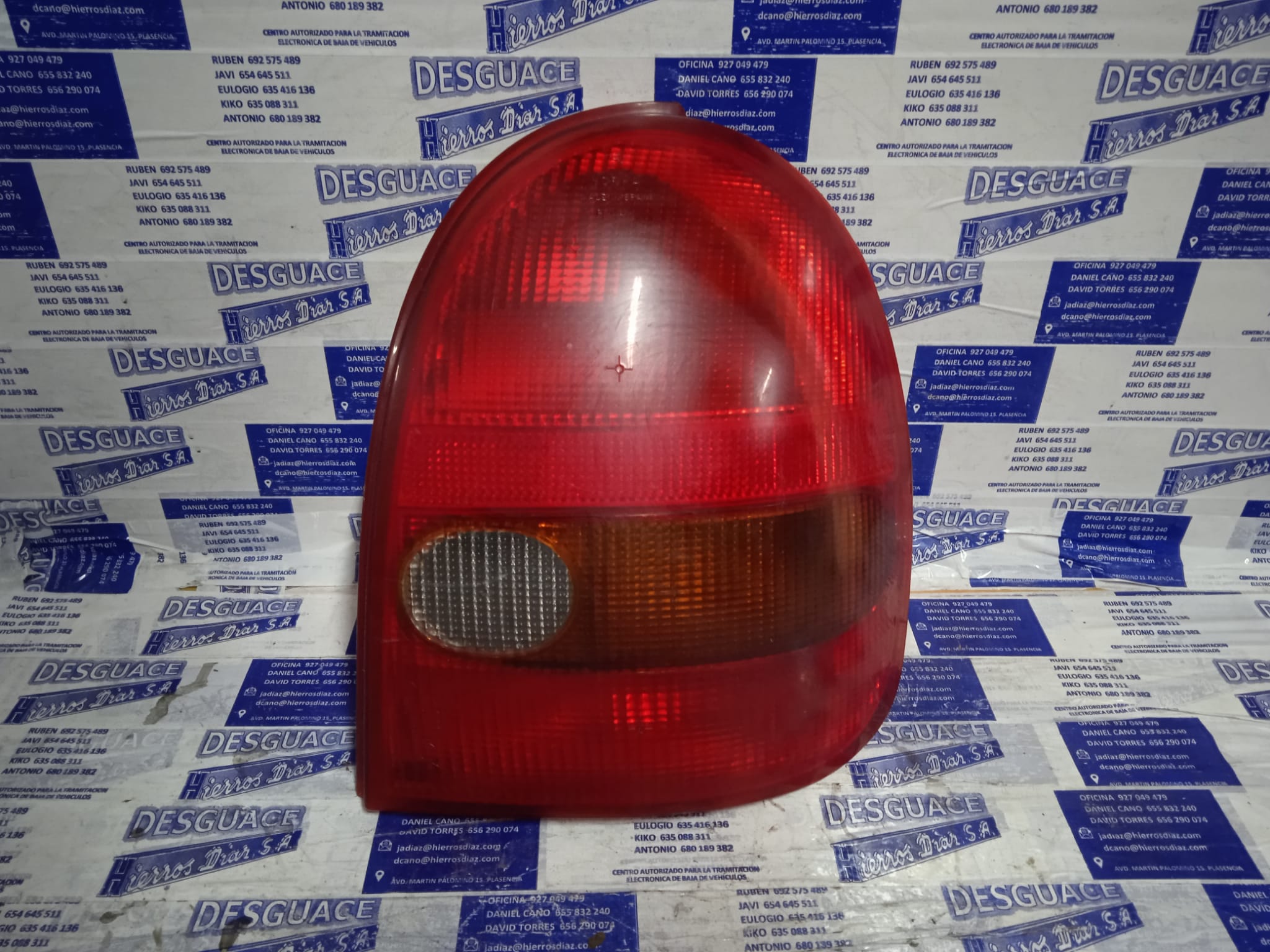 OPEL Corsa B (1993-2000) Rear Right Taillight Lamp ESTANTERÍA2 24887596